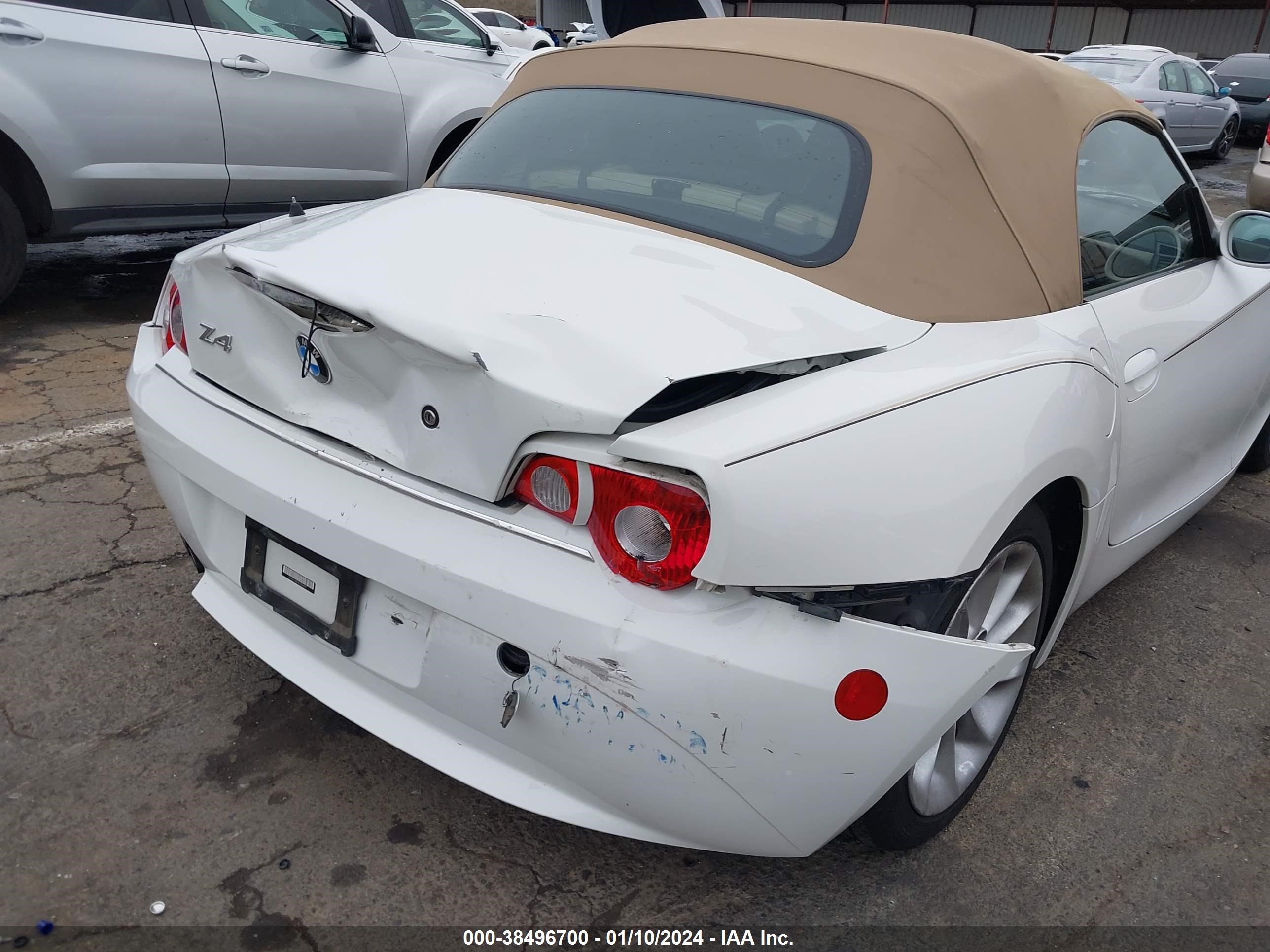 Photo 5 VIN: 4USBT33525LS54379 - BMW Z4 