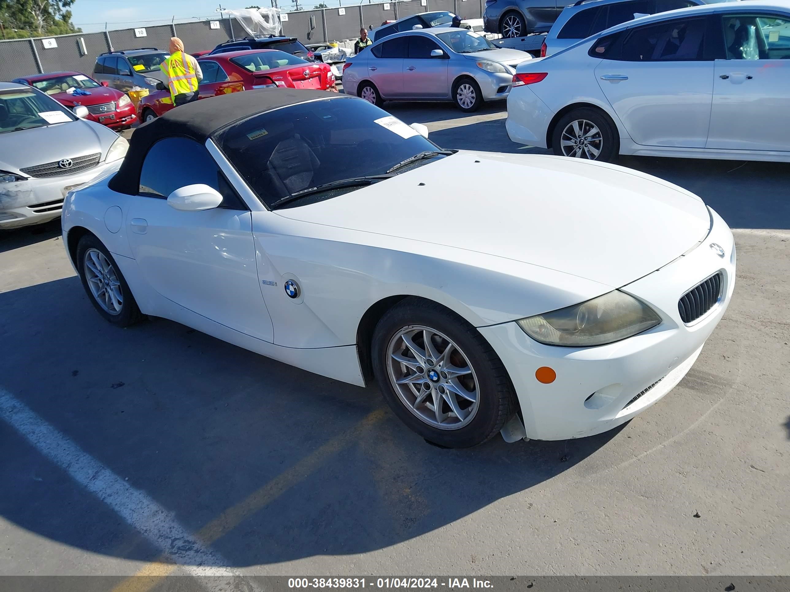 Photo 0 VIN: 4USBT33525LS55824 - BMW Z4 