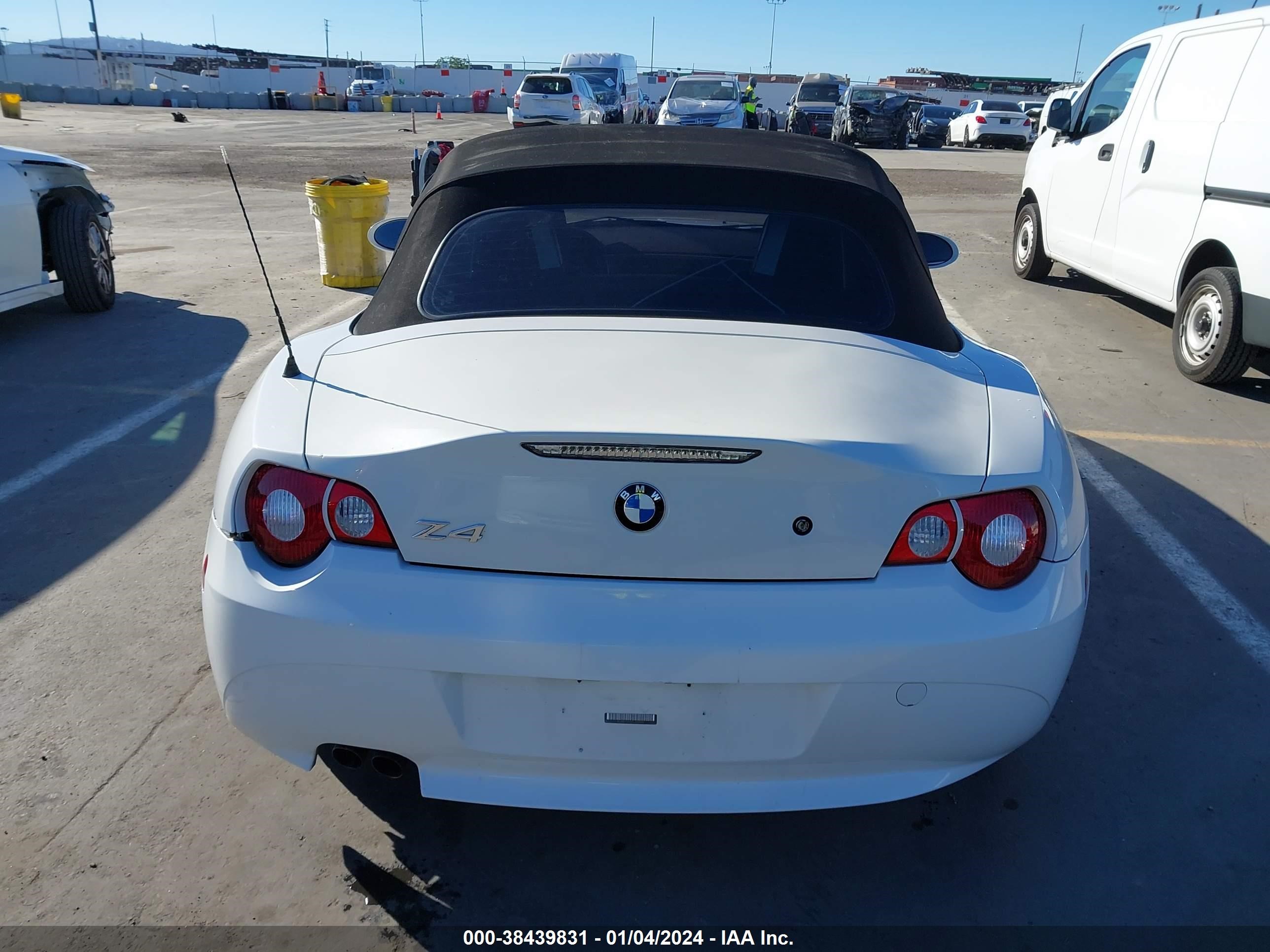 Photo 16 VIN: 4USBT33525LS55824 - BMW Z4 