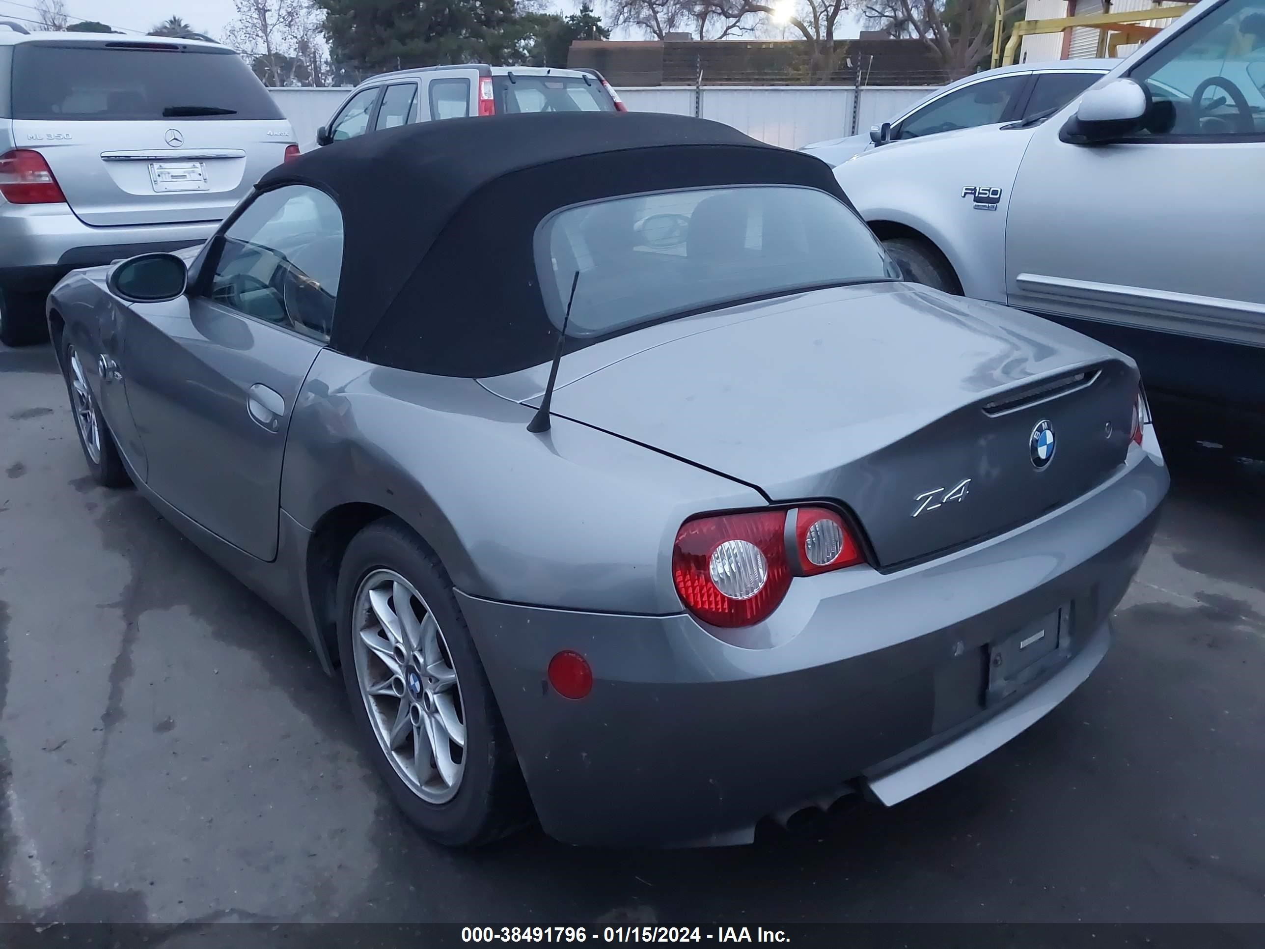 Photo 2 VIN: 4USBT33535LS53936 - BMW Z4 