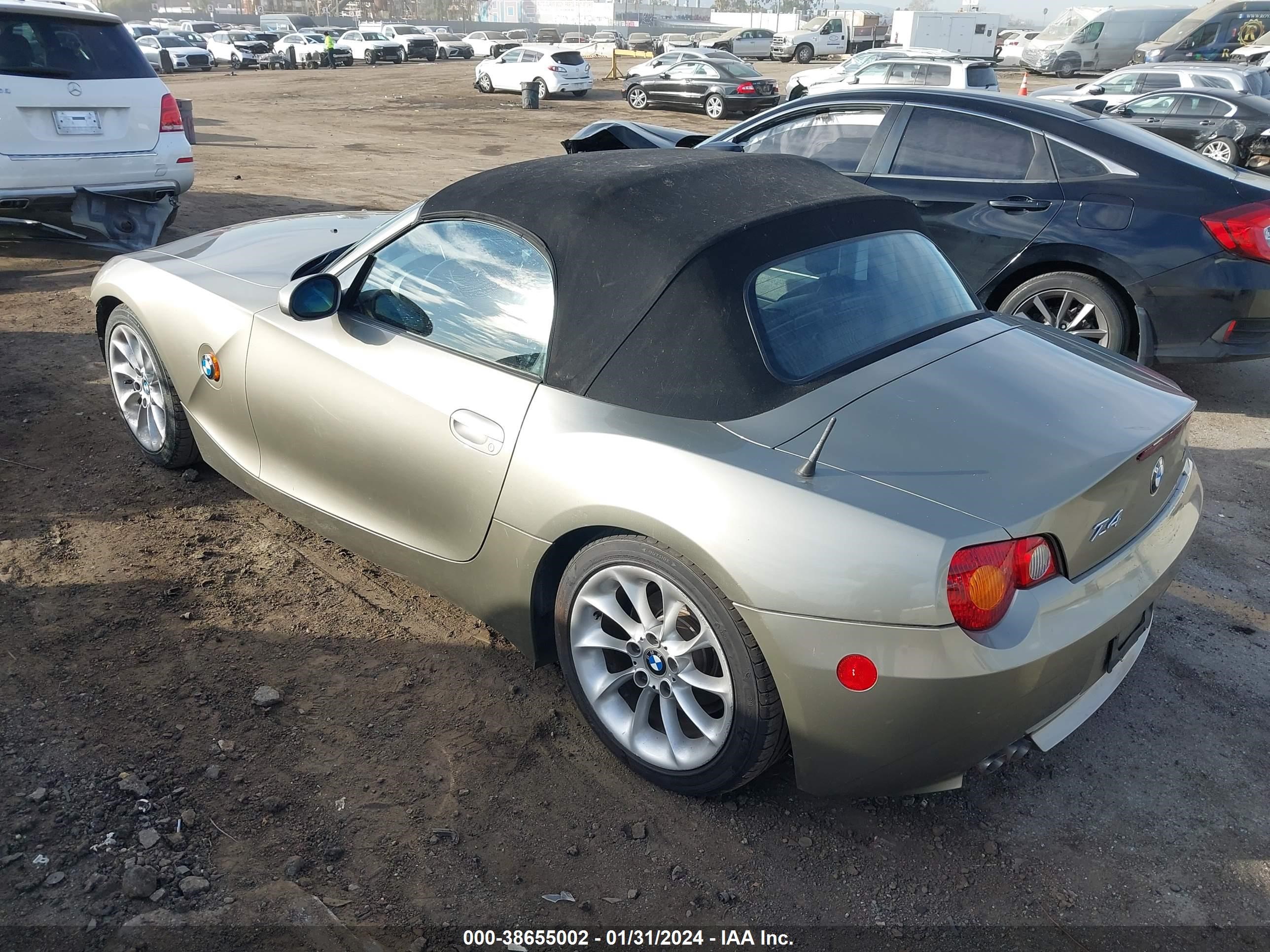 Photo 2 VIN: 4USBT33544LS49537 - BMW Z4 