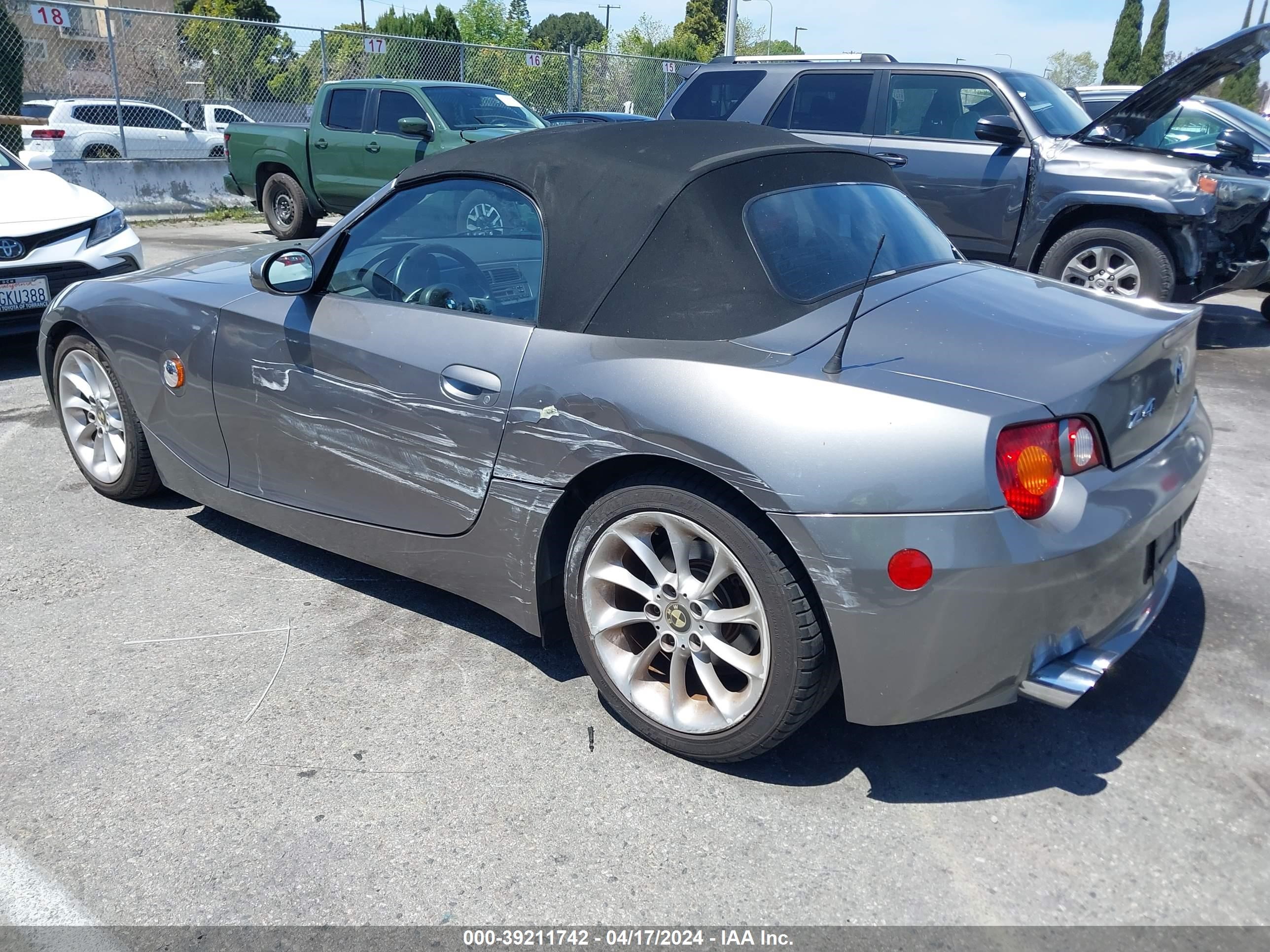 Photo 2 VIN: 4USBT33574LS50407 - BMW Z4 