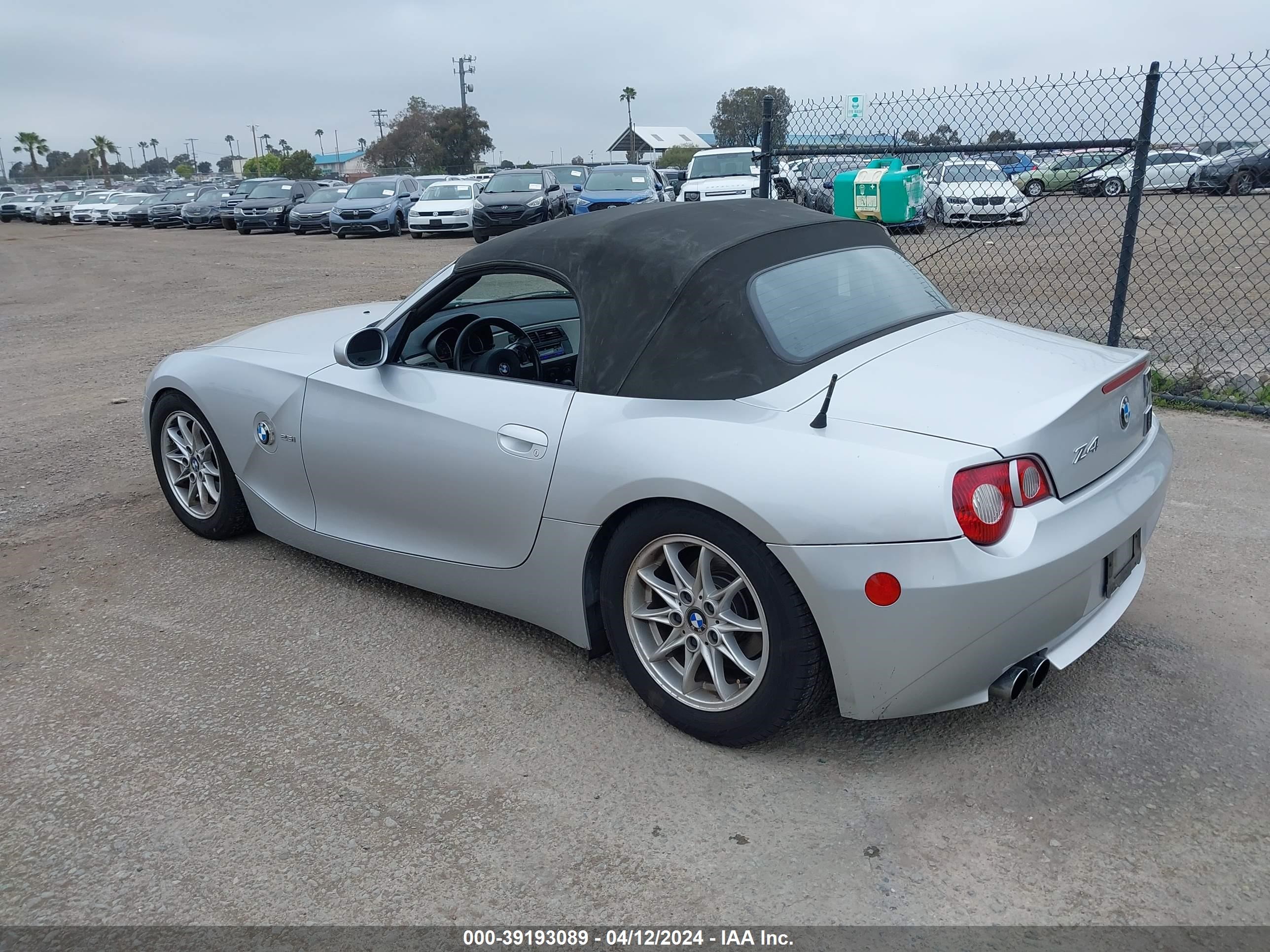 Photo 2 VIN: 4USBT33575LS54331 - BMW Z4 