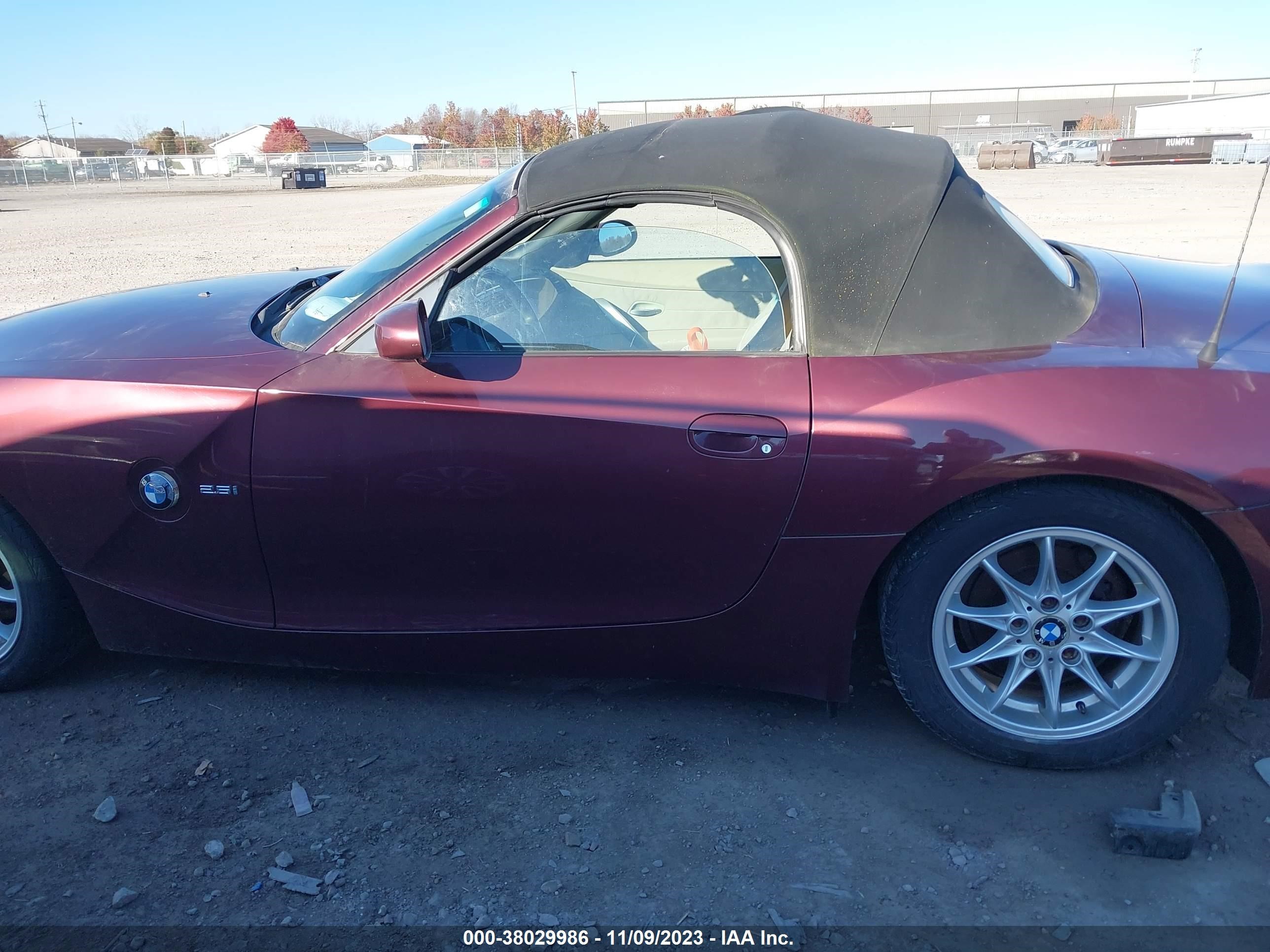 Photo 13 VIN: 4USBT33595LS56890 - BMW Z4 