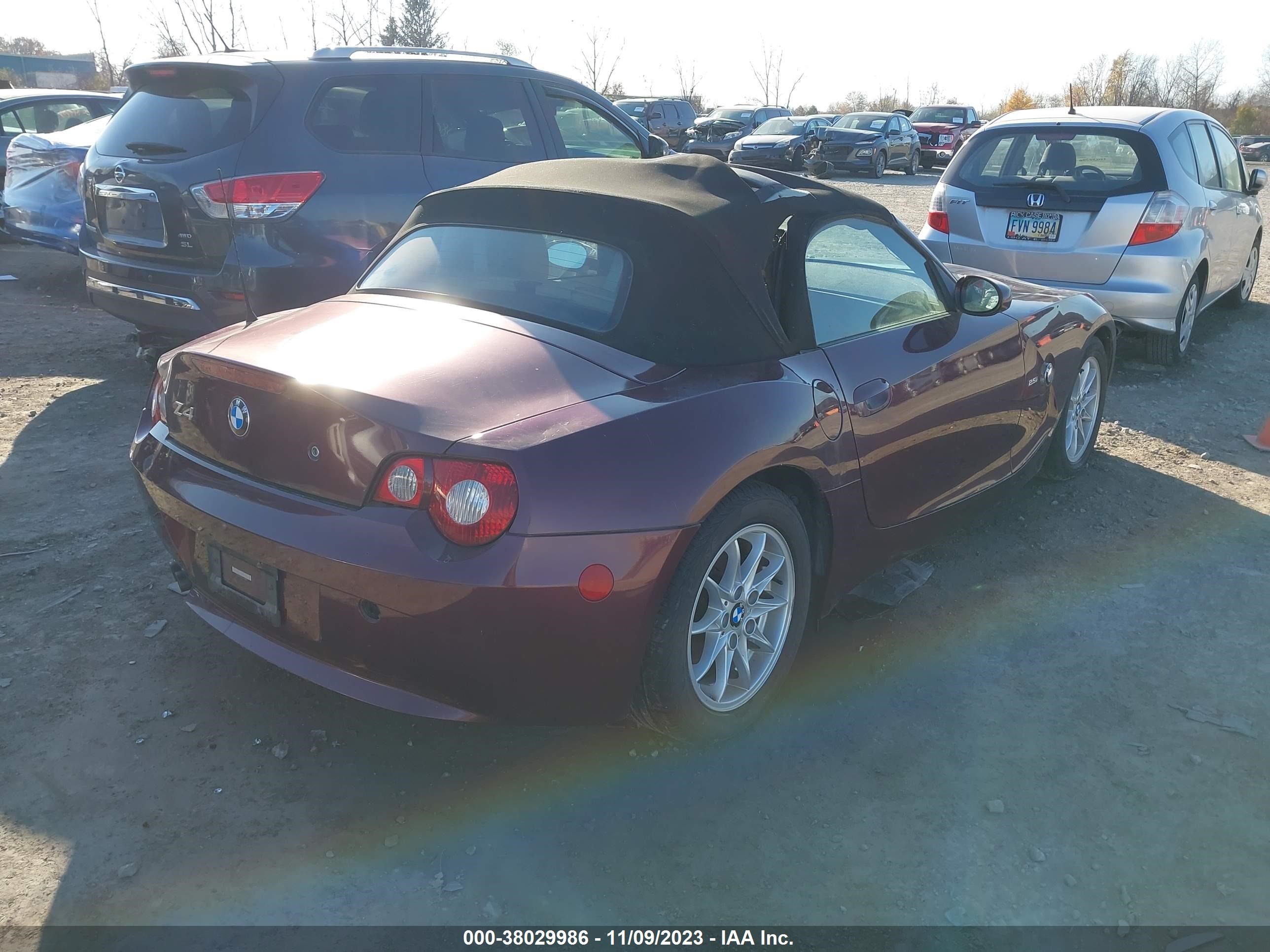 Photo 3 VIN: 4USBT33595LS56890 - BMW Z4 