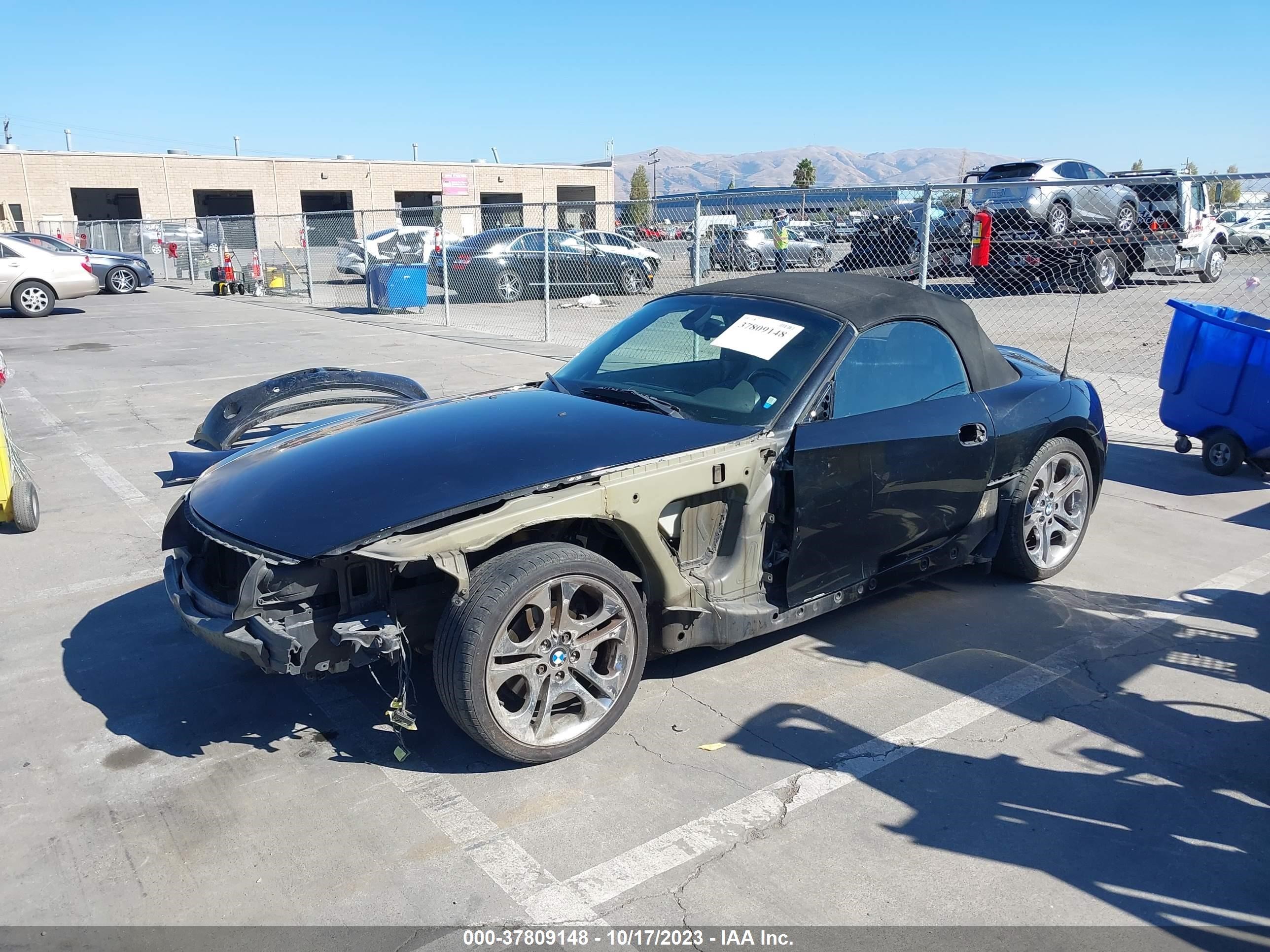 Photo 1 VIN: 4USBT53403LU03033 - BMW Z4 