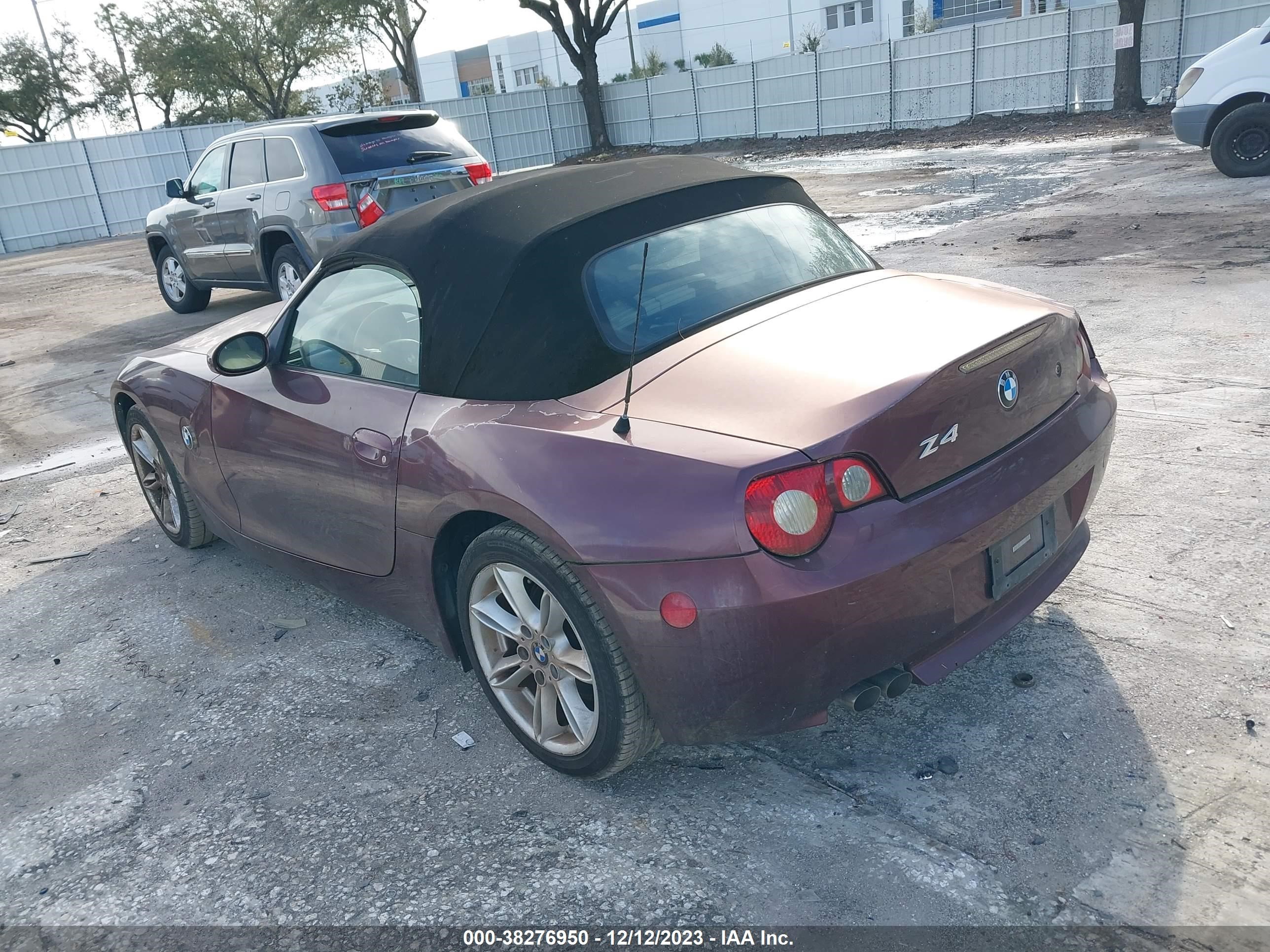 Photo 2 VIN: 4USBT53545LU09817 - BMW Z4 