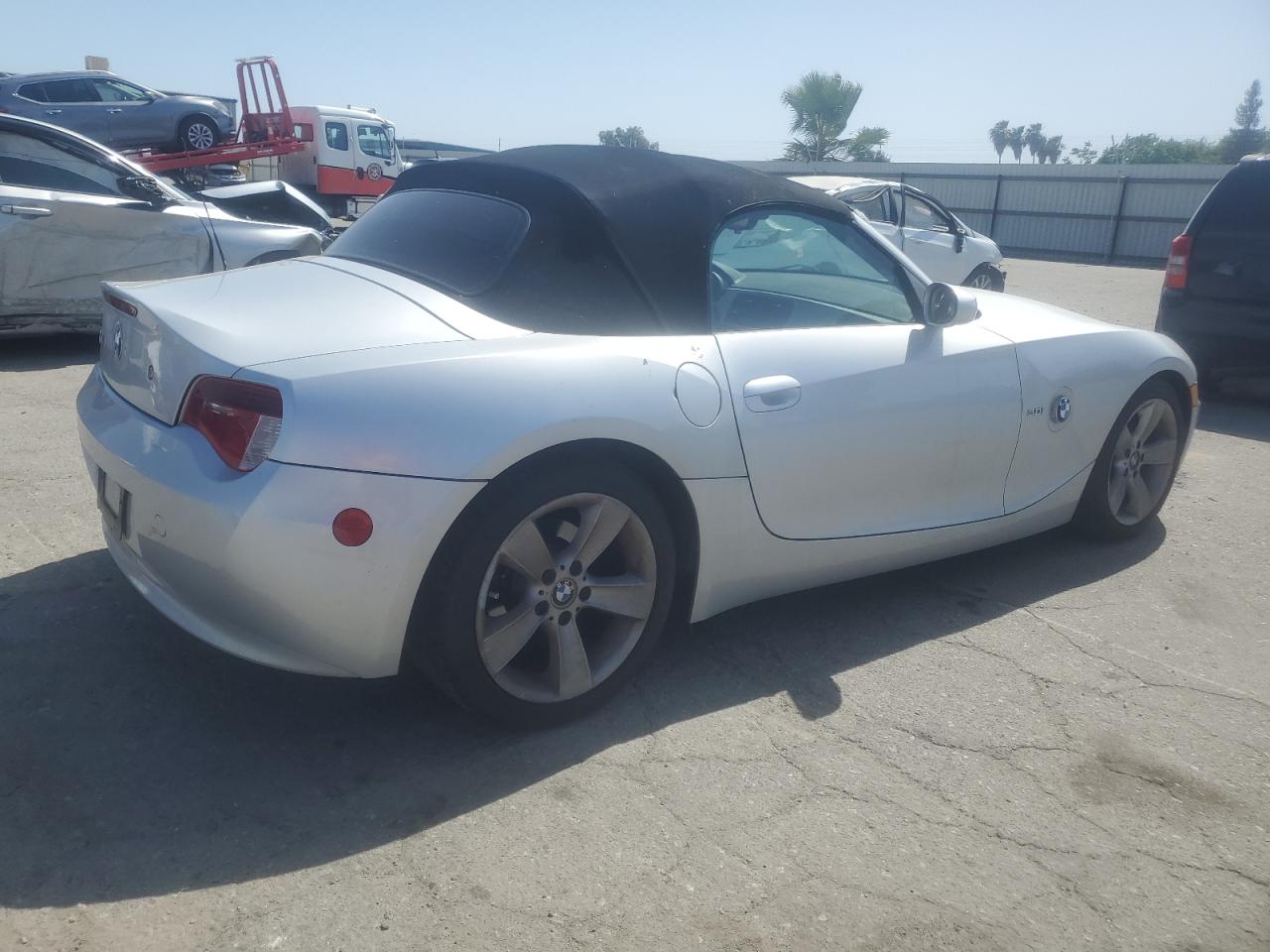 Photo 2 VIN: 4USBU33546LW66270 - BMW Z4 