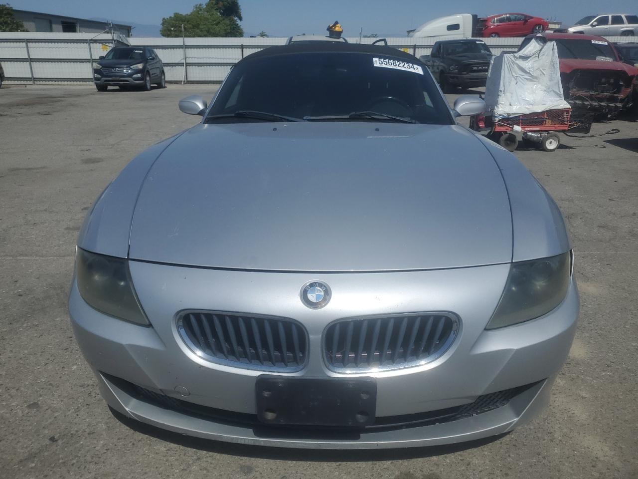 Photo 4 VIN: 4USBU33546LW66270 - BMW Z4 