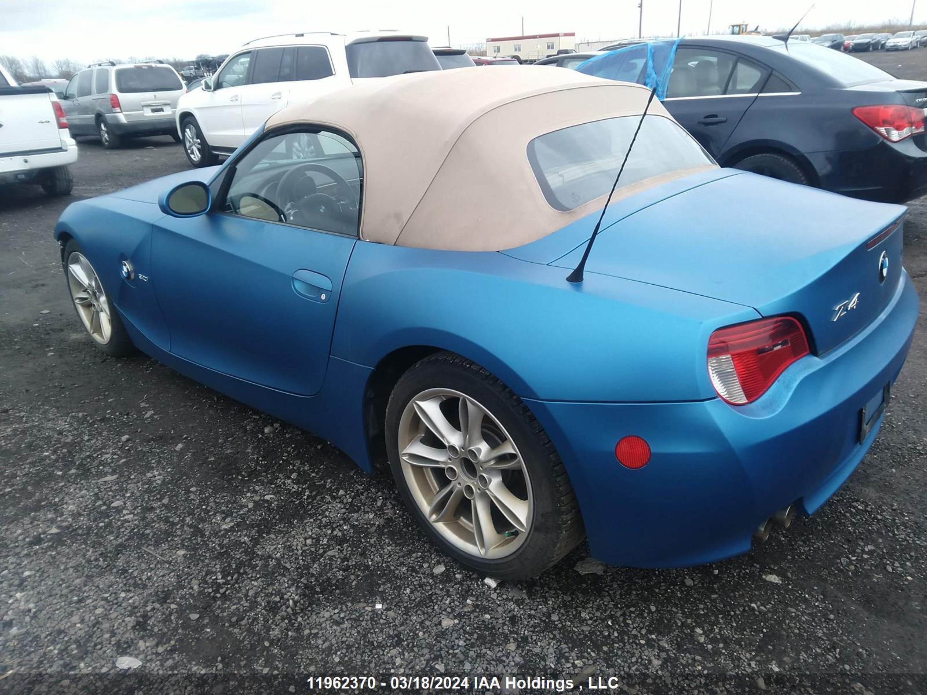 Photo 2 VIN: 4USBU33566LW69879 - BMW Z4 