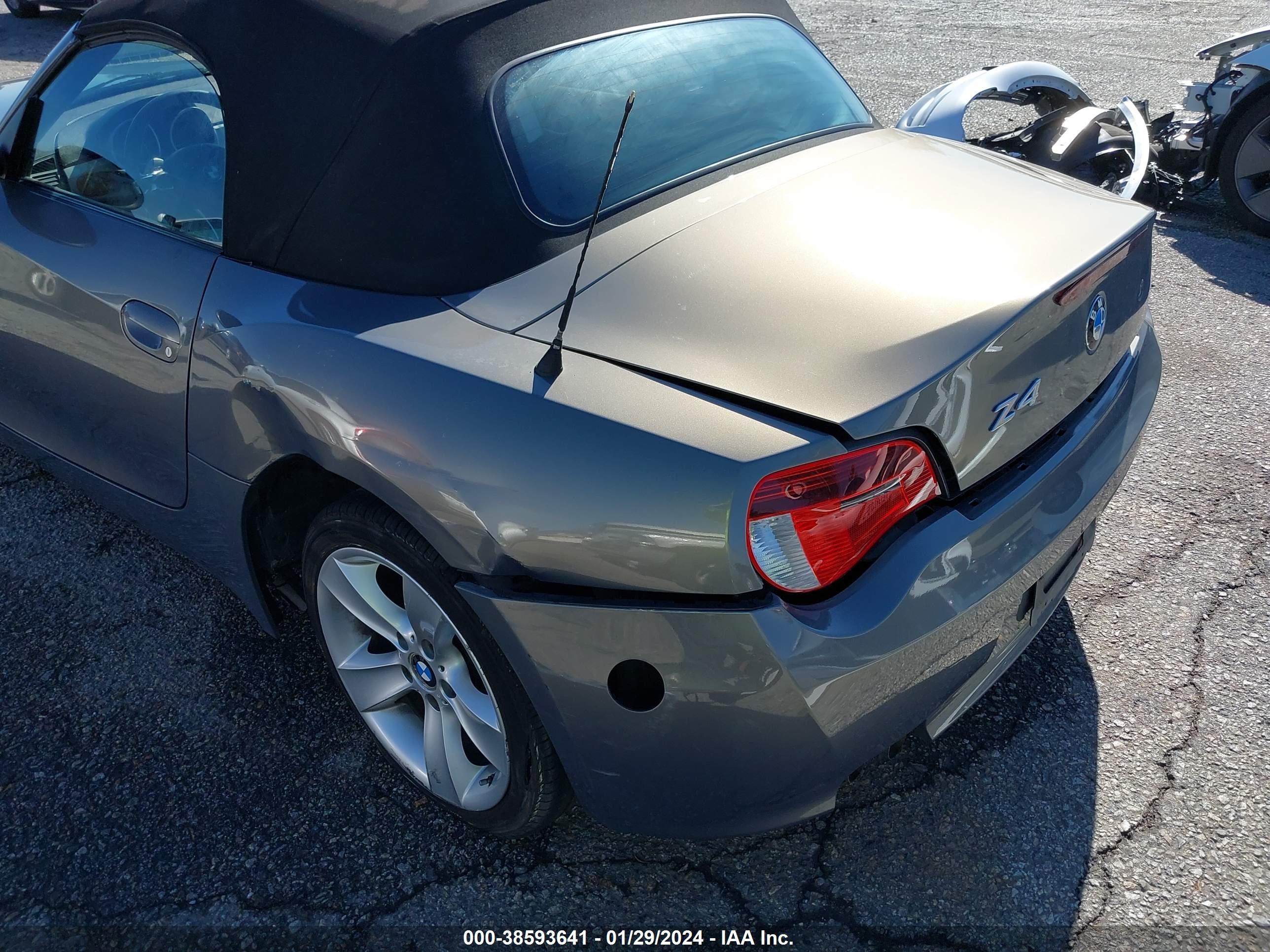 Photo 5 VIN: 4USBU33587LW73496 - BMW Z4 