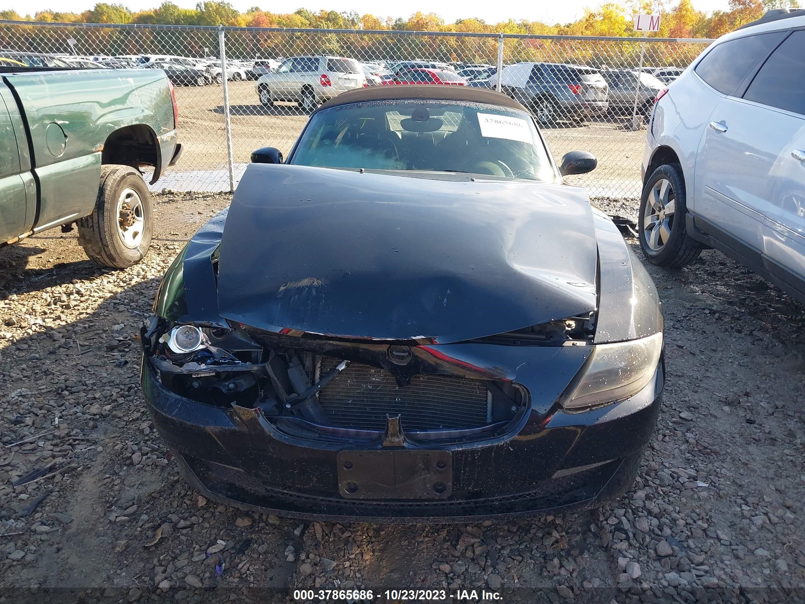 Photo 11 VIN: 4USBU33588LW74195 - BMW Z4 