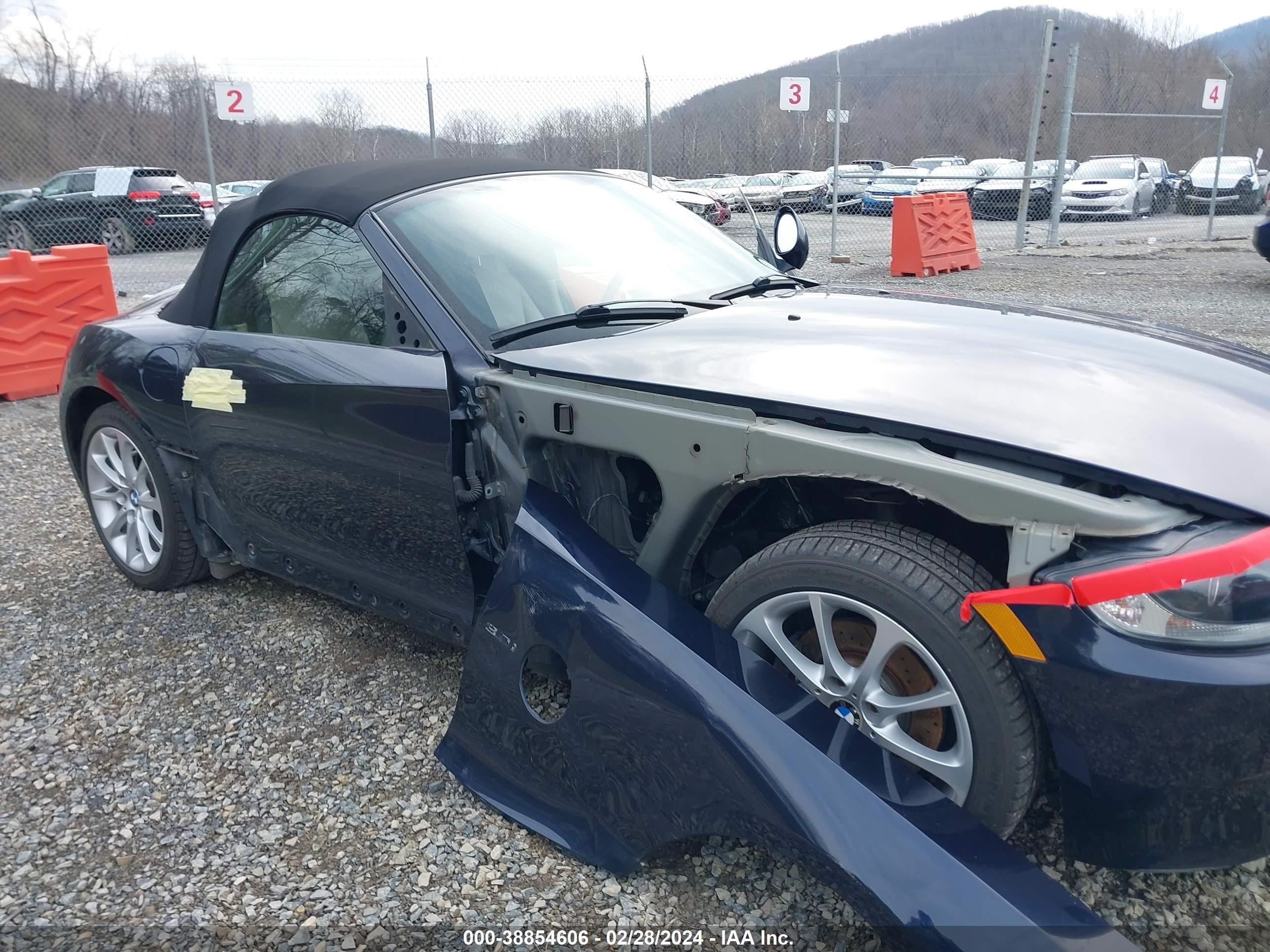 Photo 5 VIN: 4USBU33588LW76111 - BMW Z4 