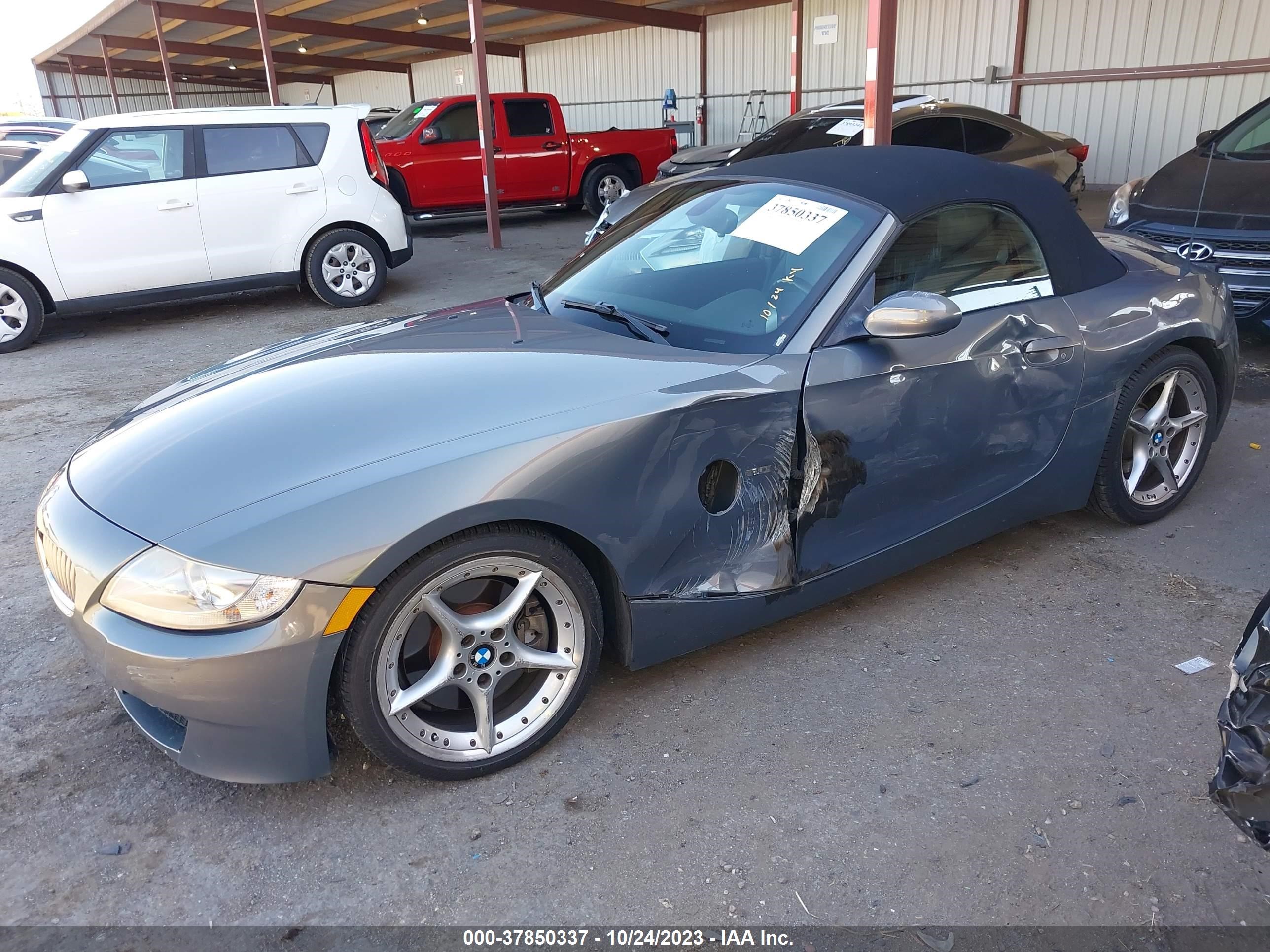 Photo 1 VIN: 4USBU53548LX04398 - BMW Z4 