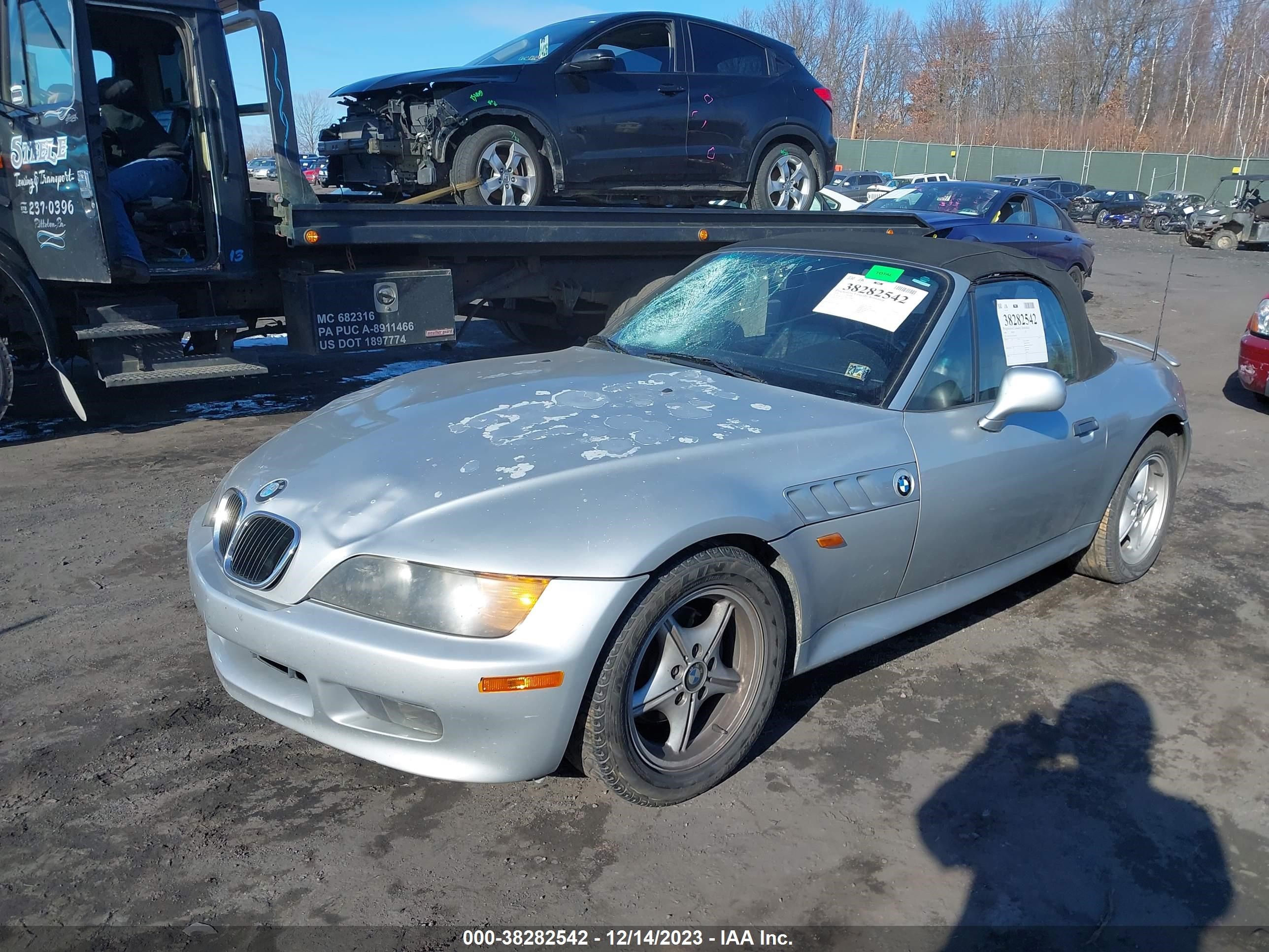 Photo 1 VIN: 4USCH7321WLE07907 - BMW Z3 