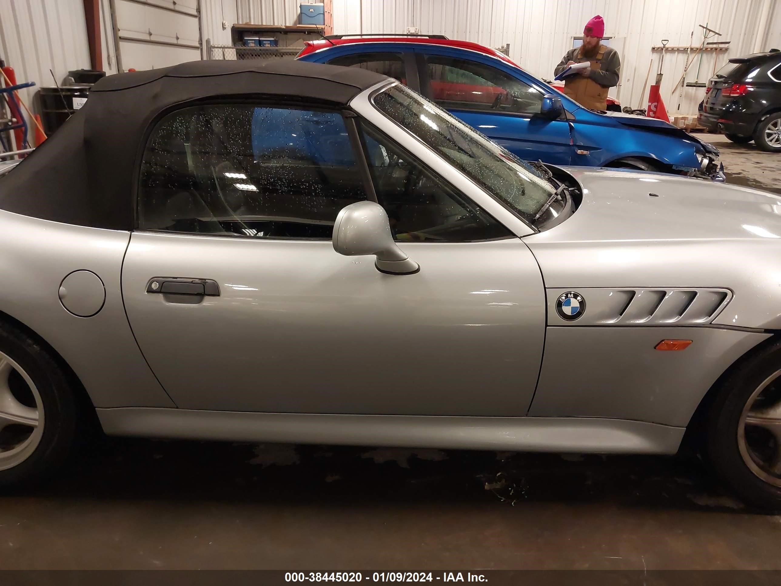 Photo 12 VIN: 4USCH7323TLB72096 - BMW Z3 