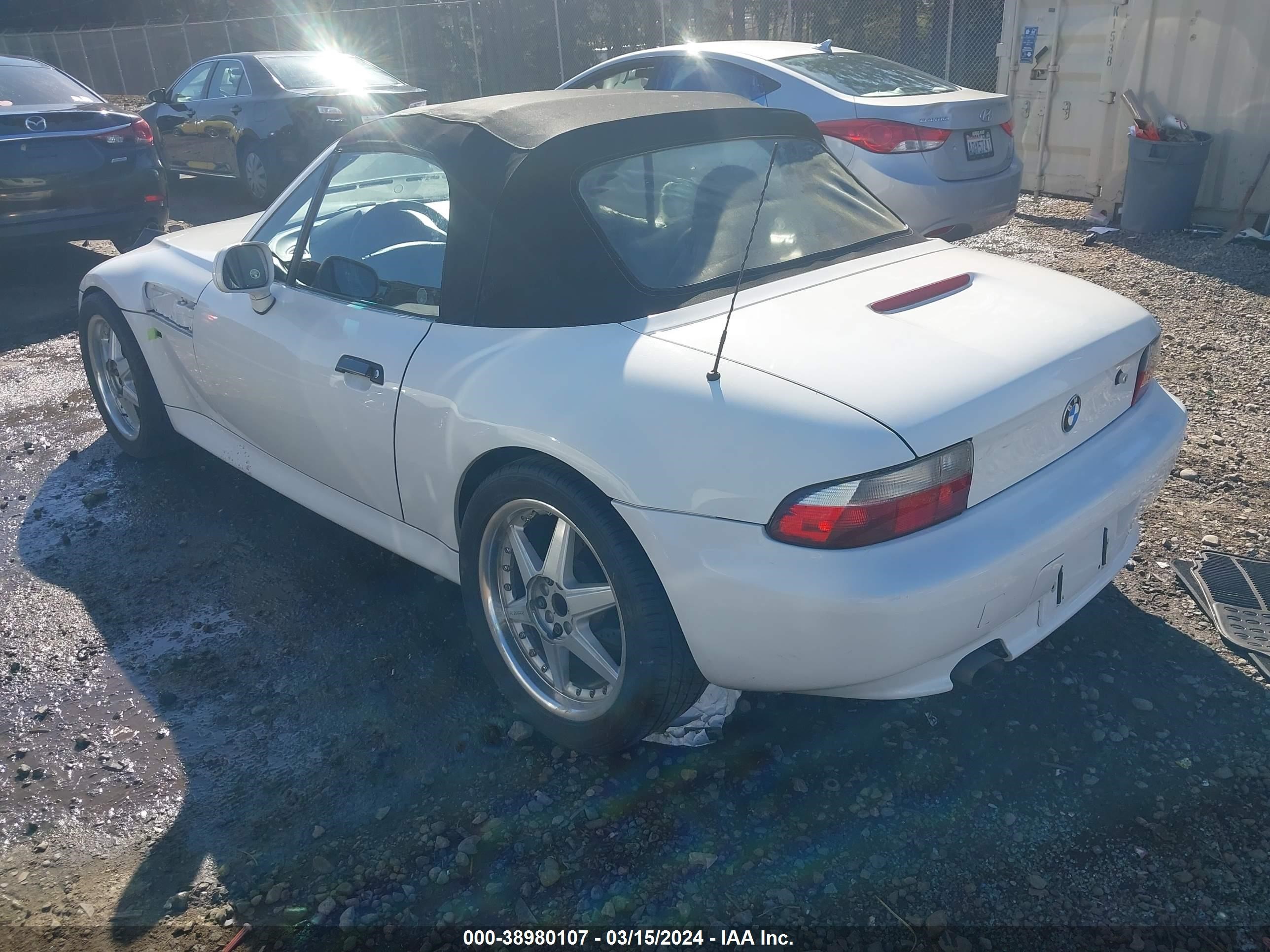 Photo 2 VIN: 4USCH7325VLB84365 - BMW Z3 