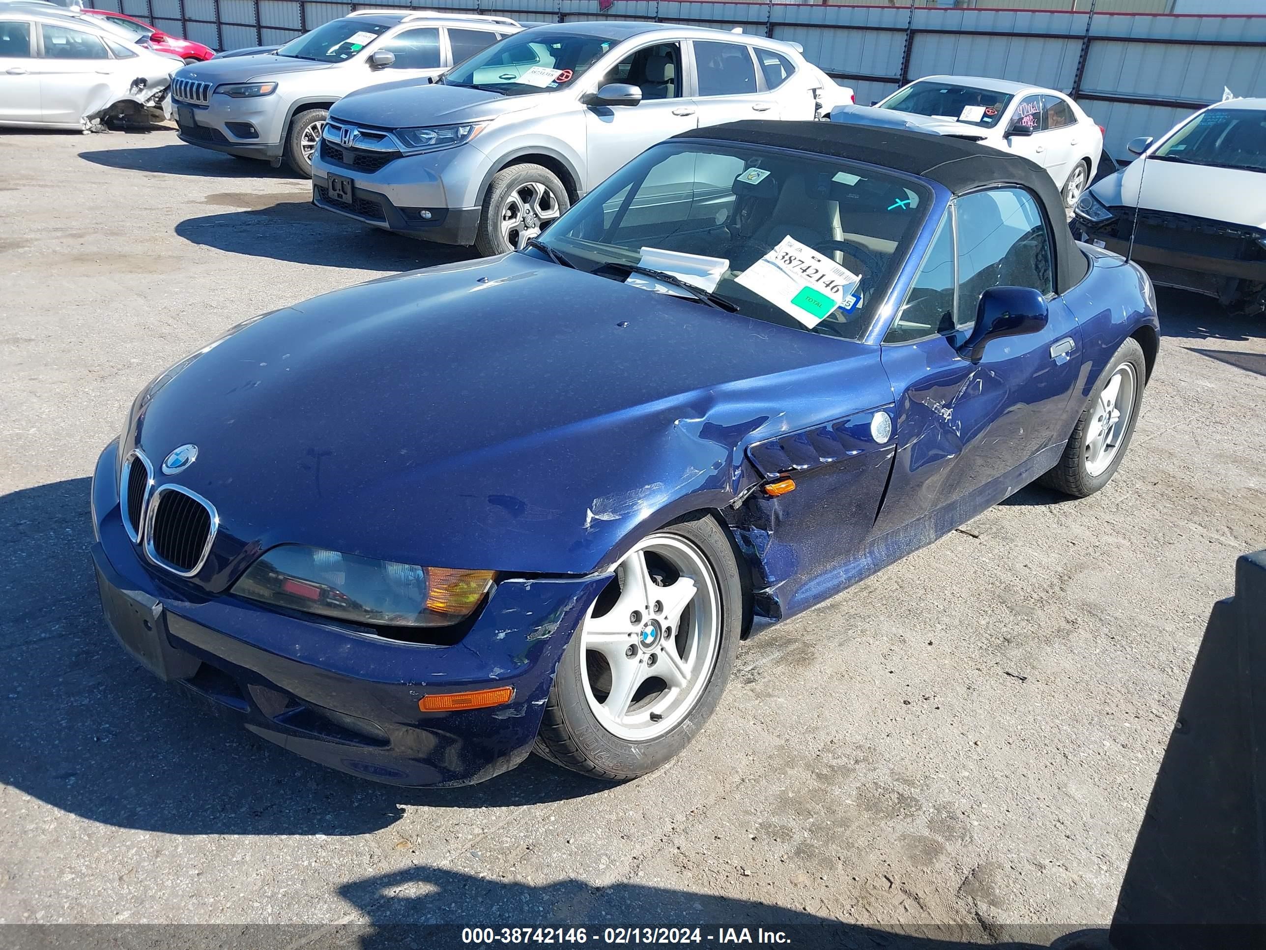 Photo 1 VIN: 4USCH7326TLB71802 - BMW Z3 