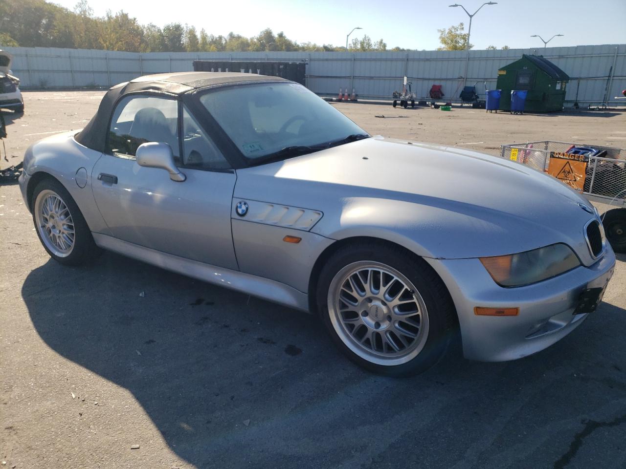 Photo 3 VIN: 4USCH7326VLE04709 - BMW Z3 