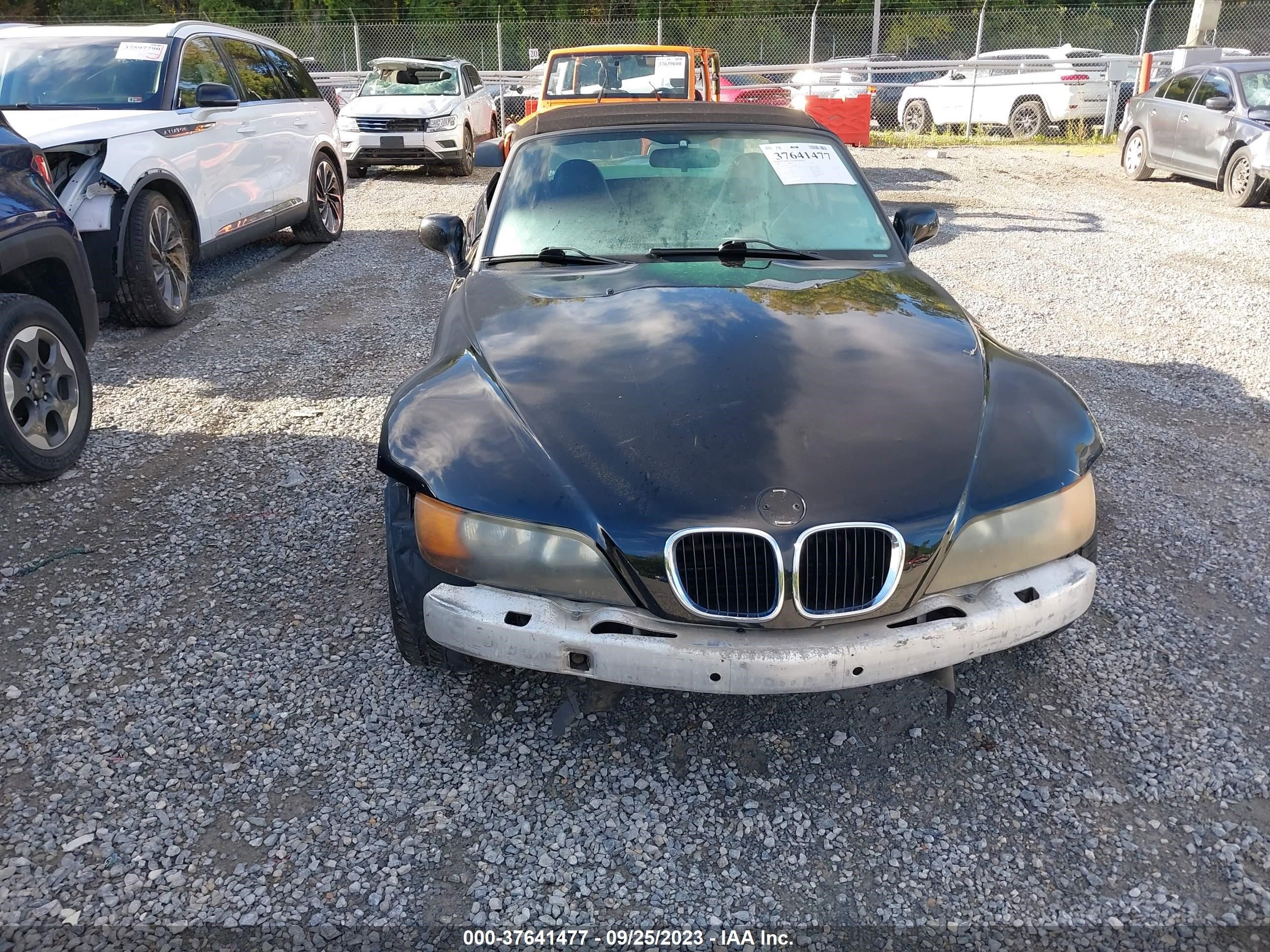 Photo 12 VIN: 4USCH7327TLB73039 - BMW Z3 