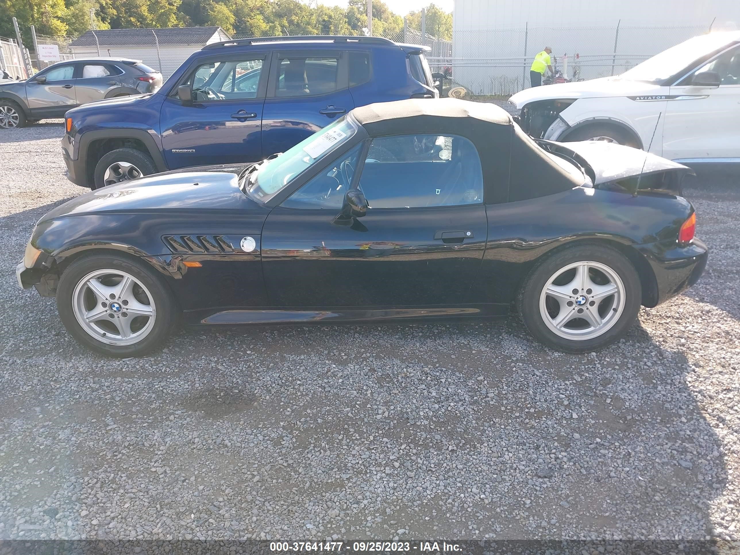 Photo 14 VIN: 4USCH7327TLB73039 - BMW Z3 