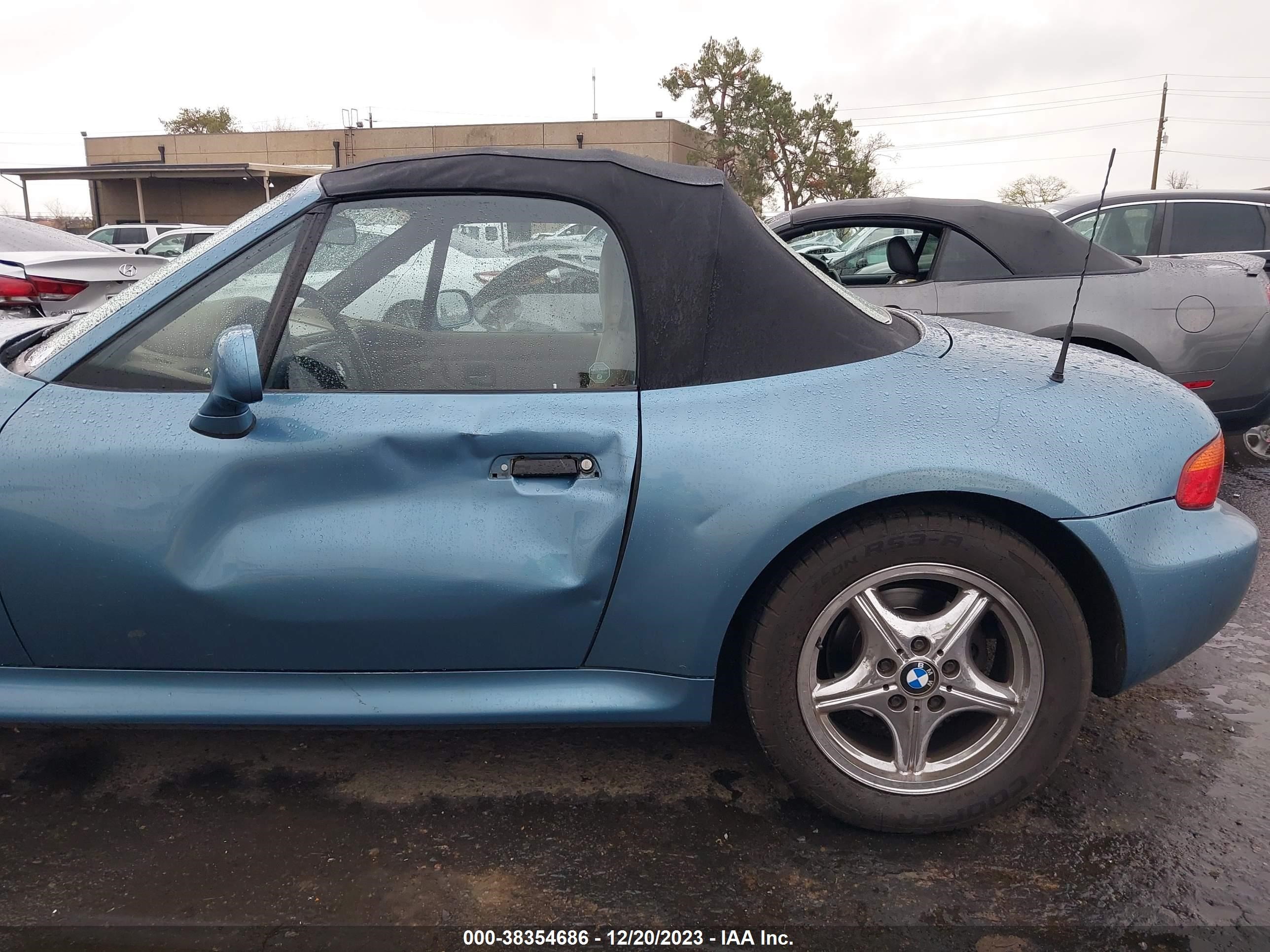 Photo 13 VIN: 4USCH9335XLG00468 - BMW Z3 