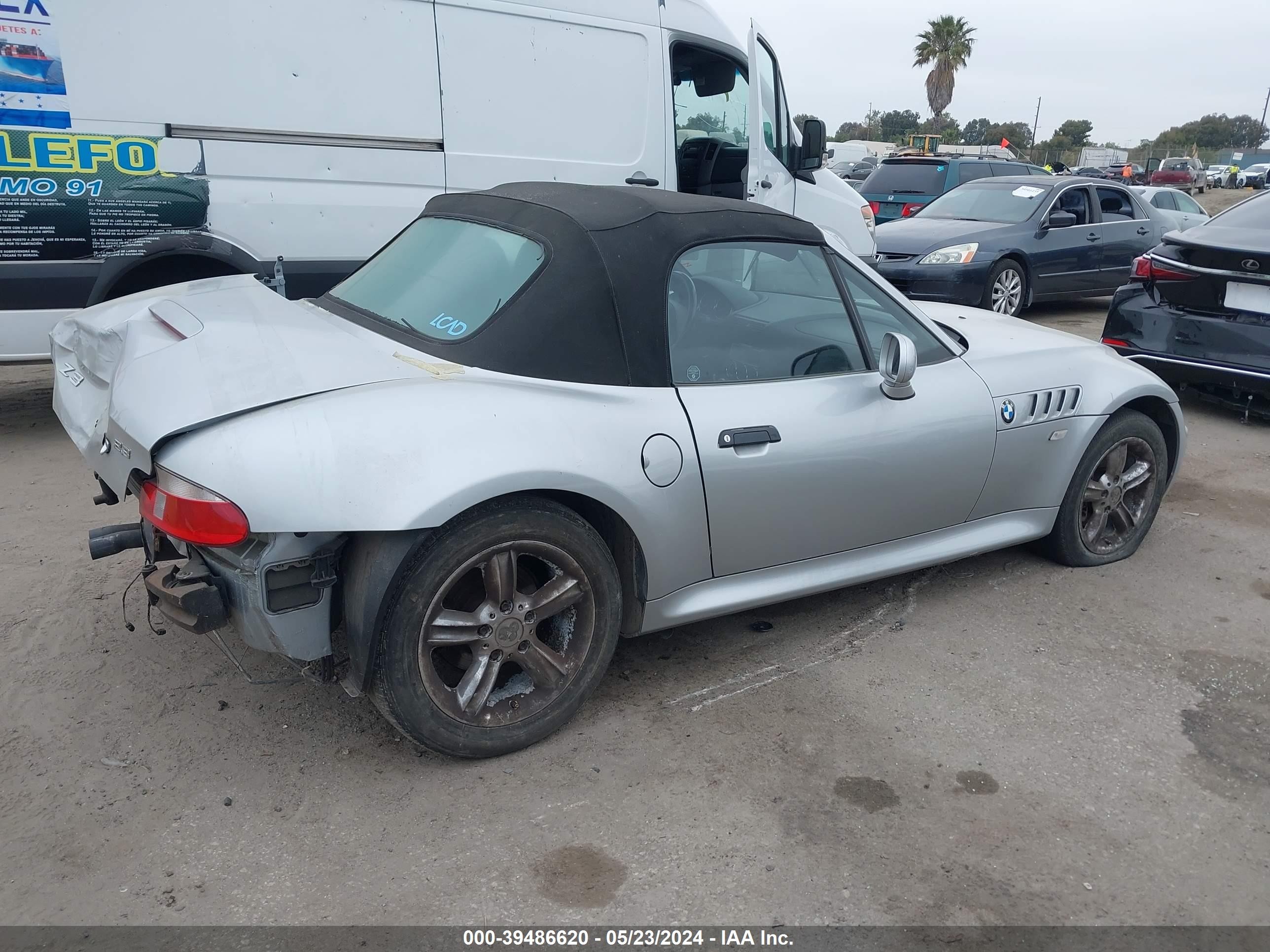 Photo 3 VIN: 4USCH9343YLG02181 - BMW Z3 