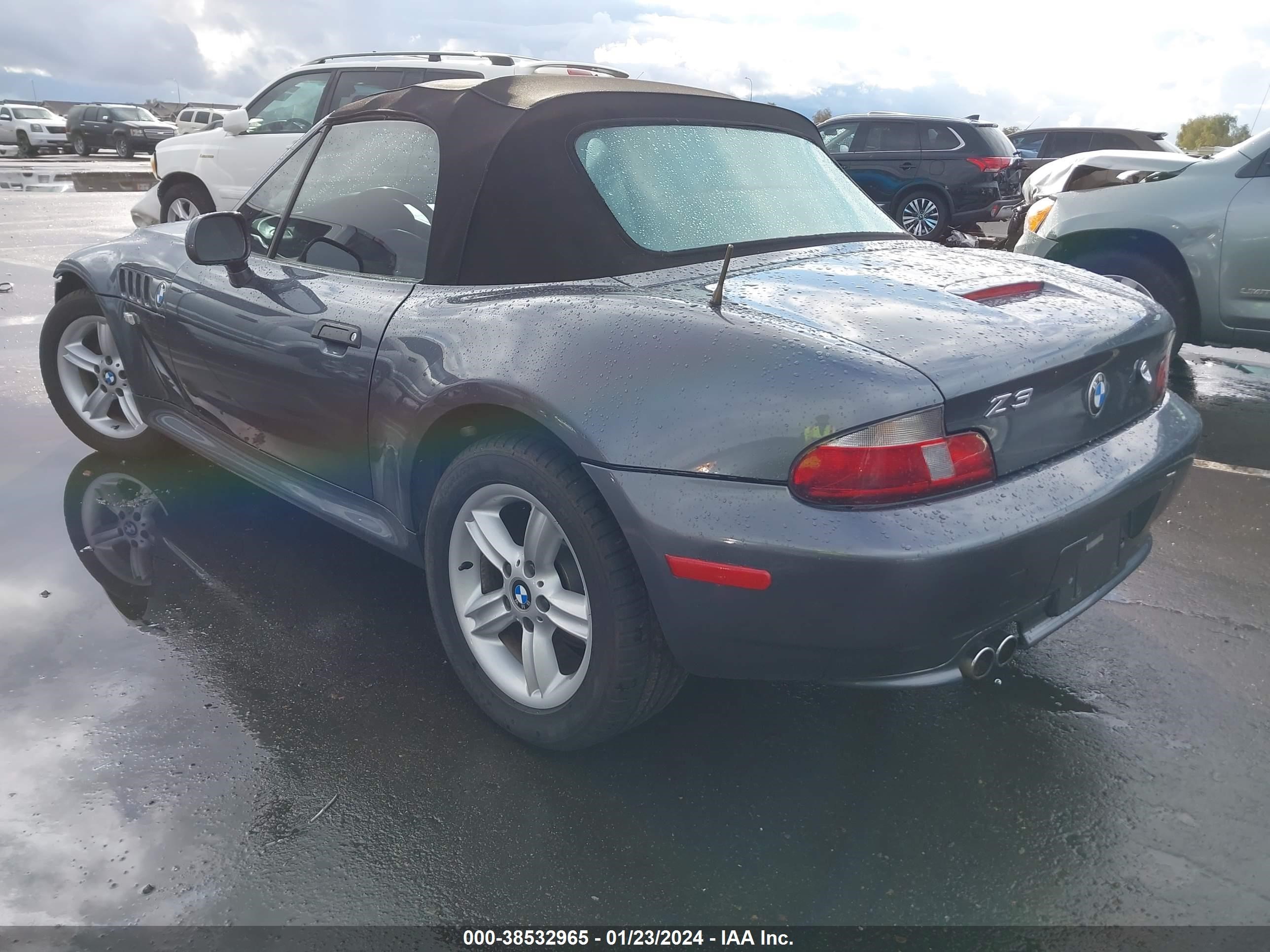 Photo 2 VIN: 4USCH9347YLF85353 - BMW Z3 