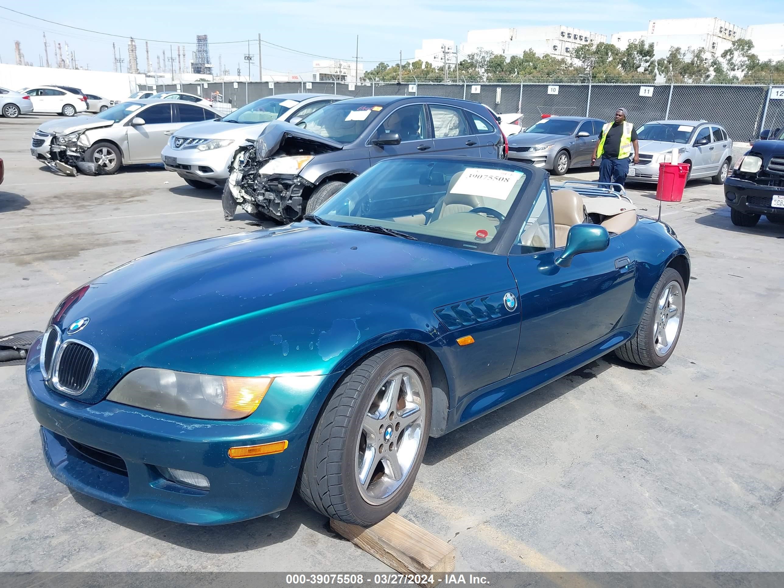 Photo 1 VIN: 4USCJ3321VLC07878 - BMW Z3 