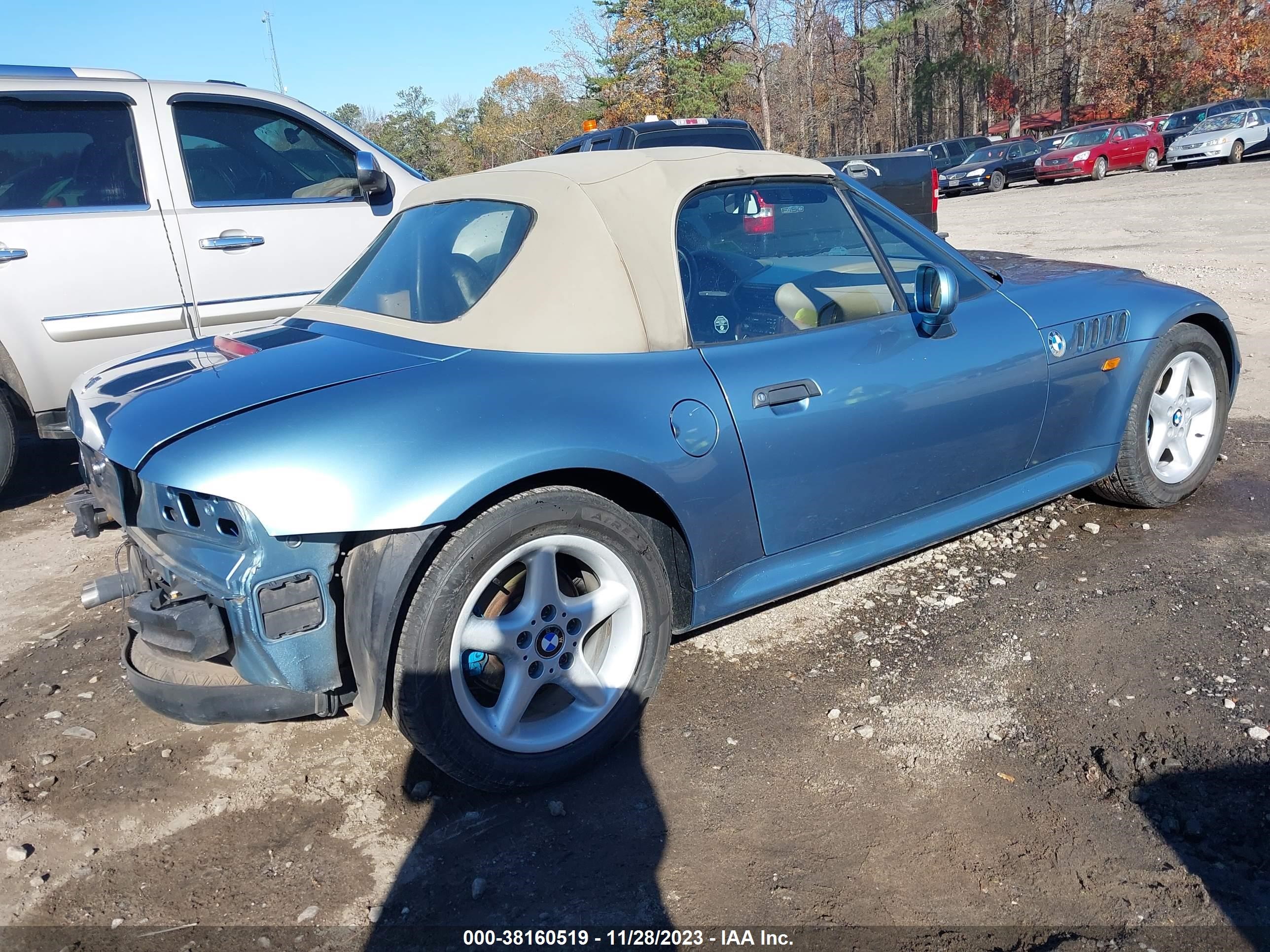 Photo 3 VIN: 4USCJ3322WLC11214 - BMW Z3 