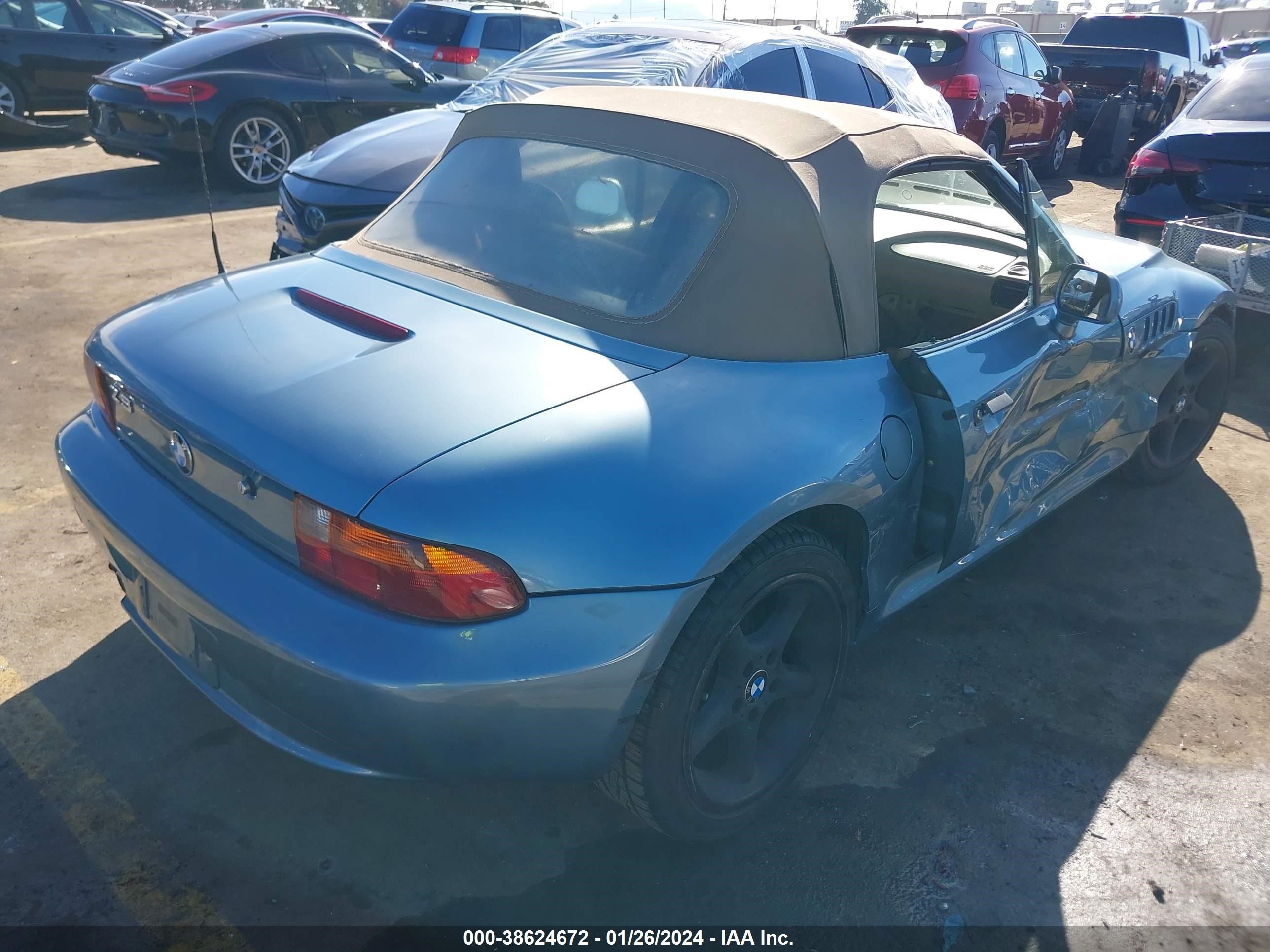 Photo 3 VIN: 4USCJ3324WLC11487 - BMW Z3 