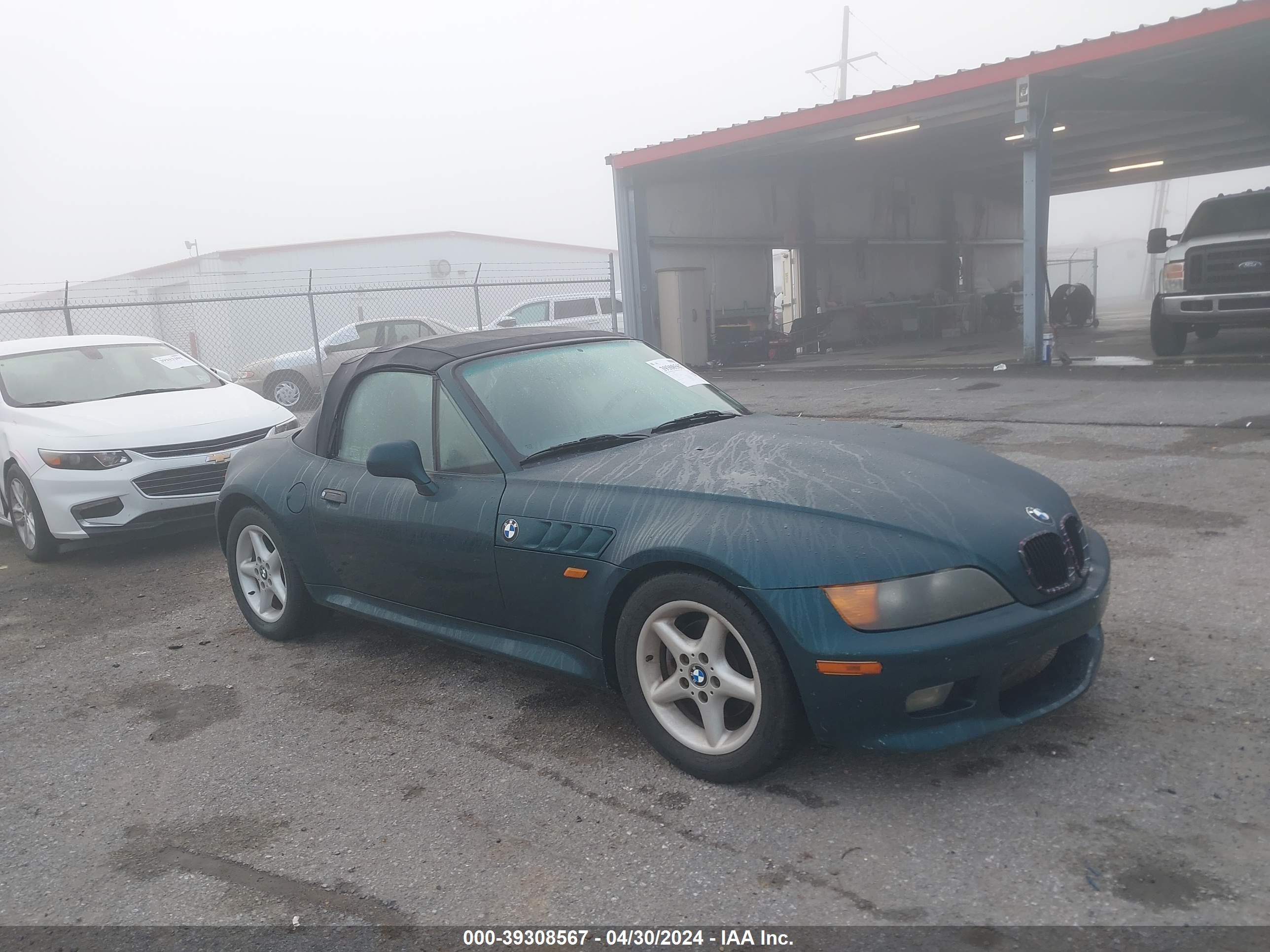 Photo 0 VIN: 4USCJ3325VLC02361 - BMW Z3 