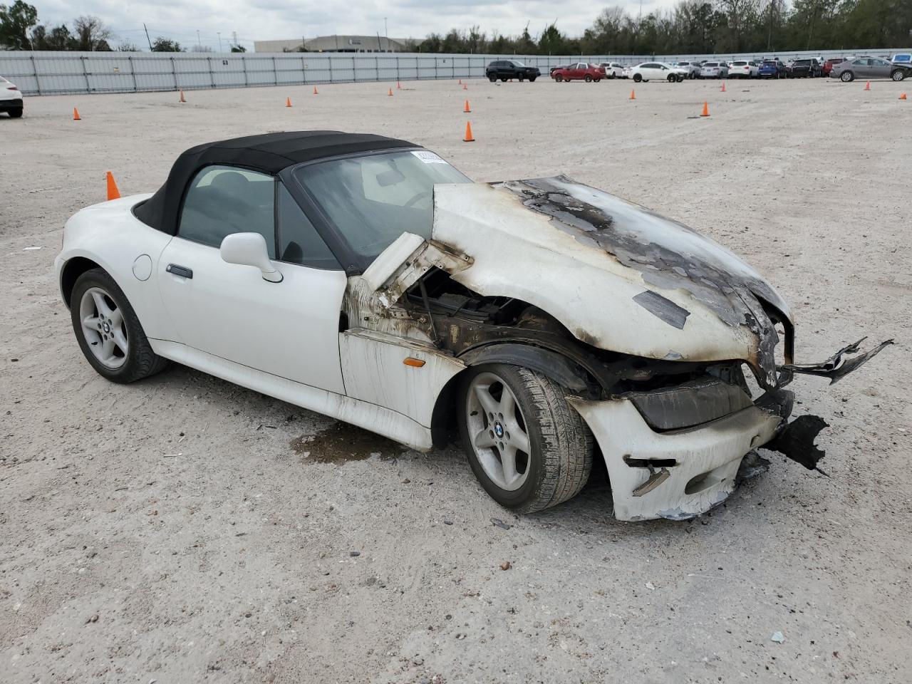 Photo 3 VIN: 4USCJ3328VLC04606 - BMW Z3 