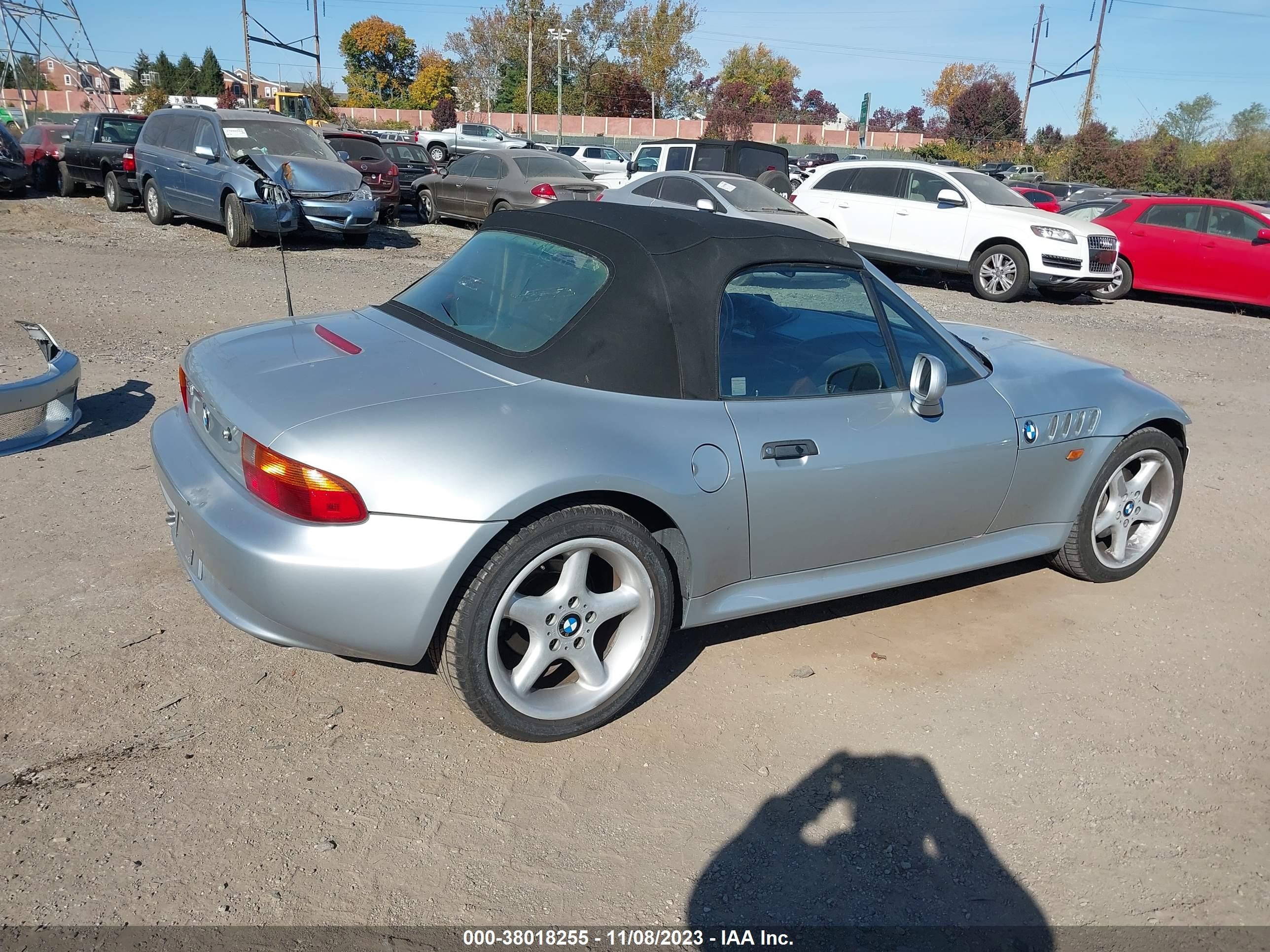 Photo 3 VIN: 4USCJ3337WLC15784 - BMW Z3 