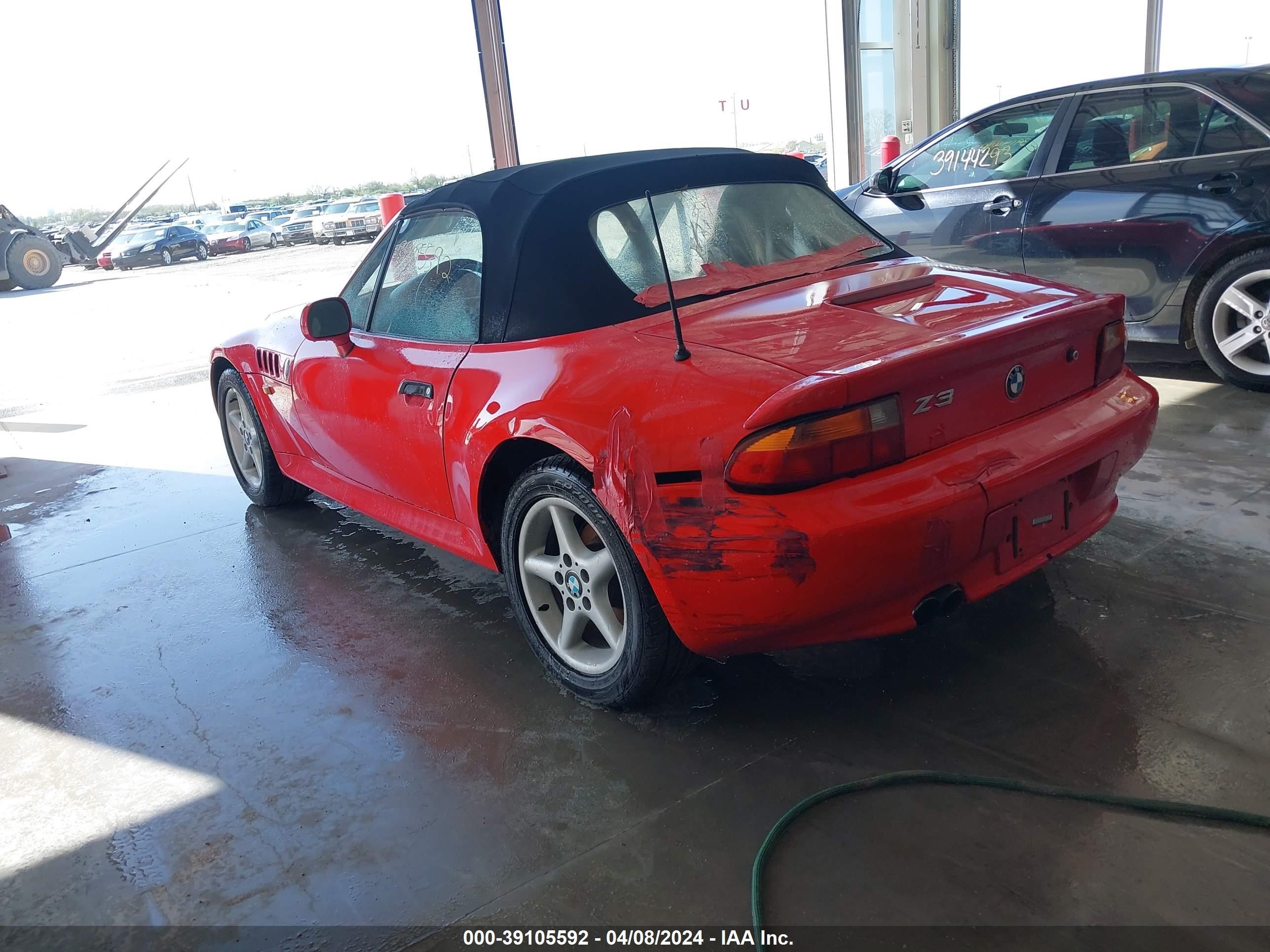 Photo 2 VIN: 4USCJ3338WLC13400 - BMW Z3 