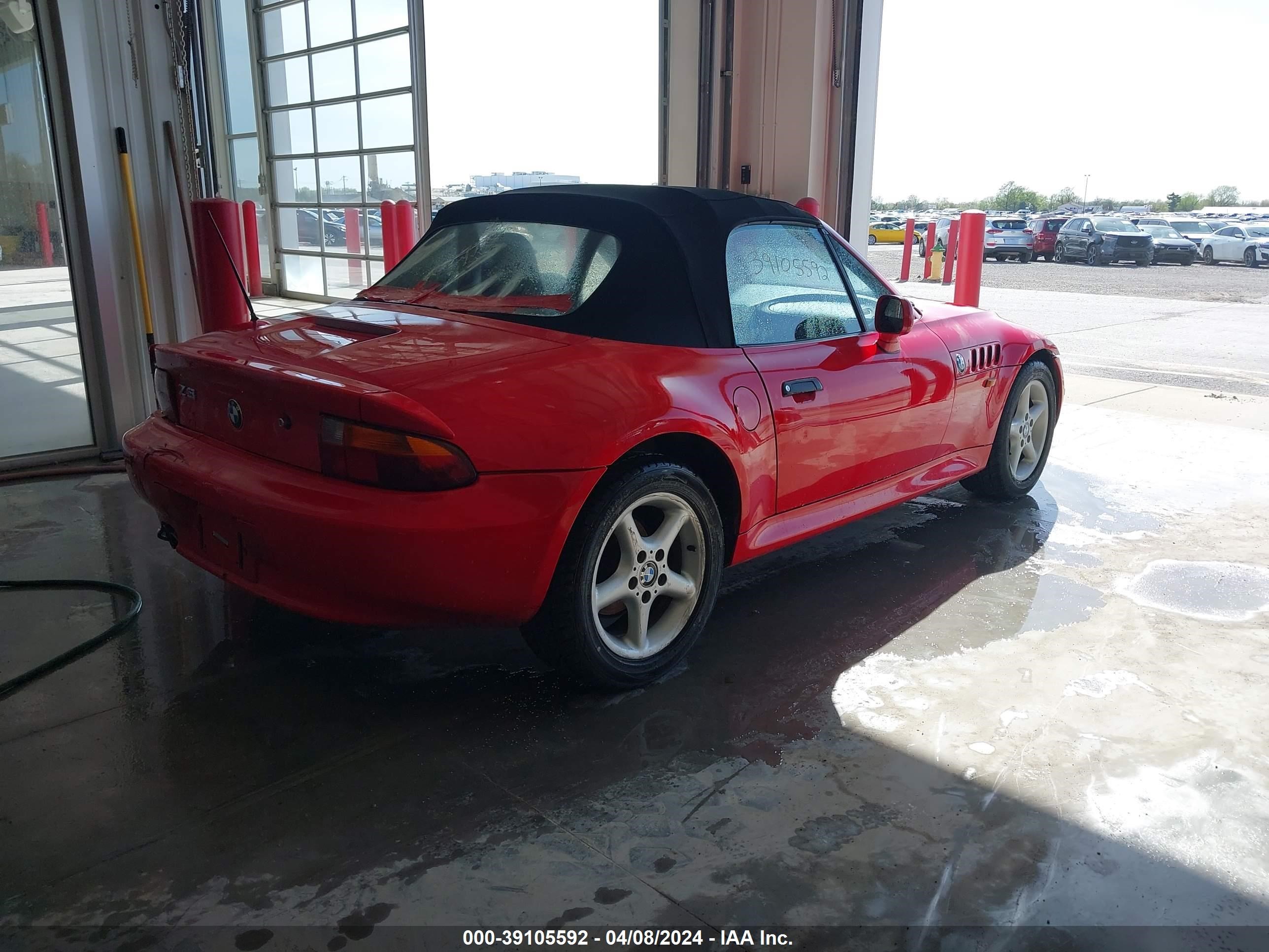 Photo 3 VIN: 4USCJ3338WLC13400 - BMW Z3 