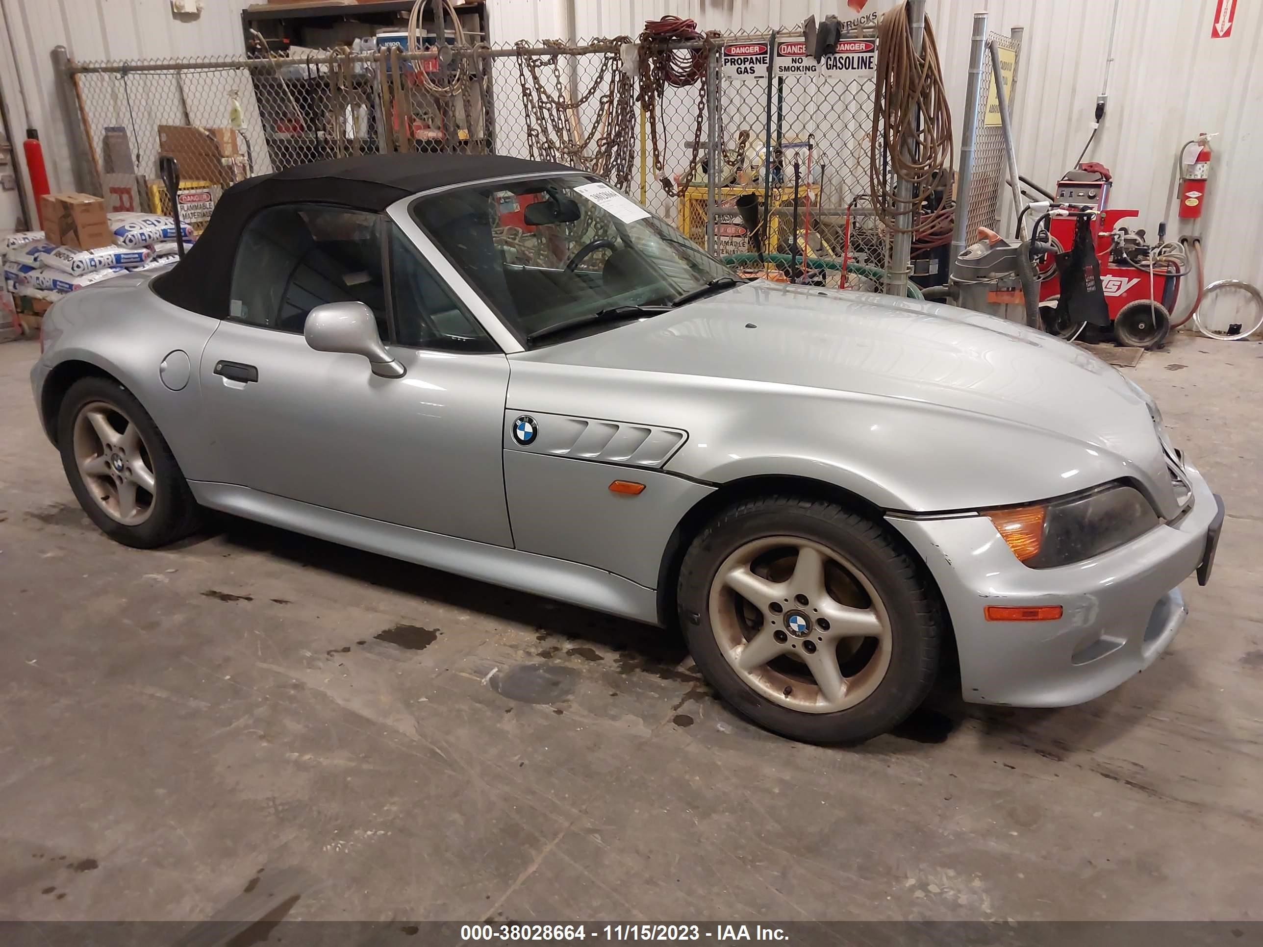 Photo 13 VIN: 4USCJ3338WLG20343 - BMW Z3 