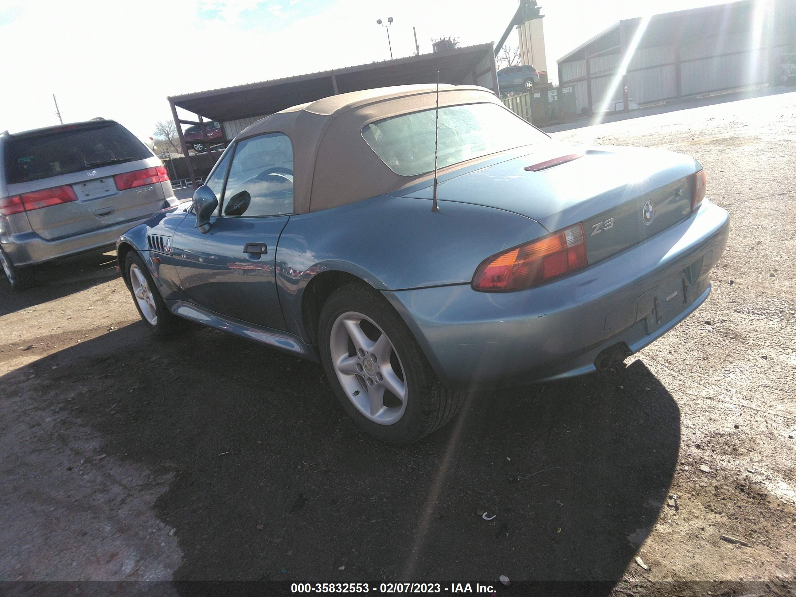 Photo 2 VIN: 4USCJ3338WLG20522 - BMW Z3 