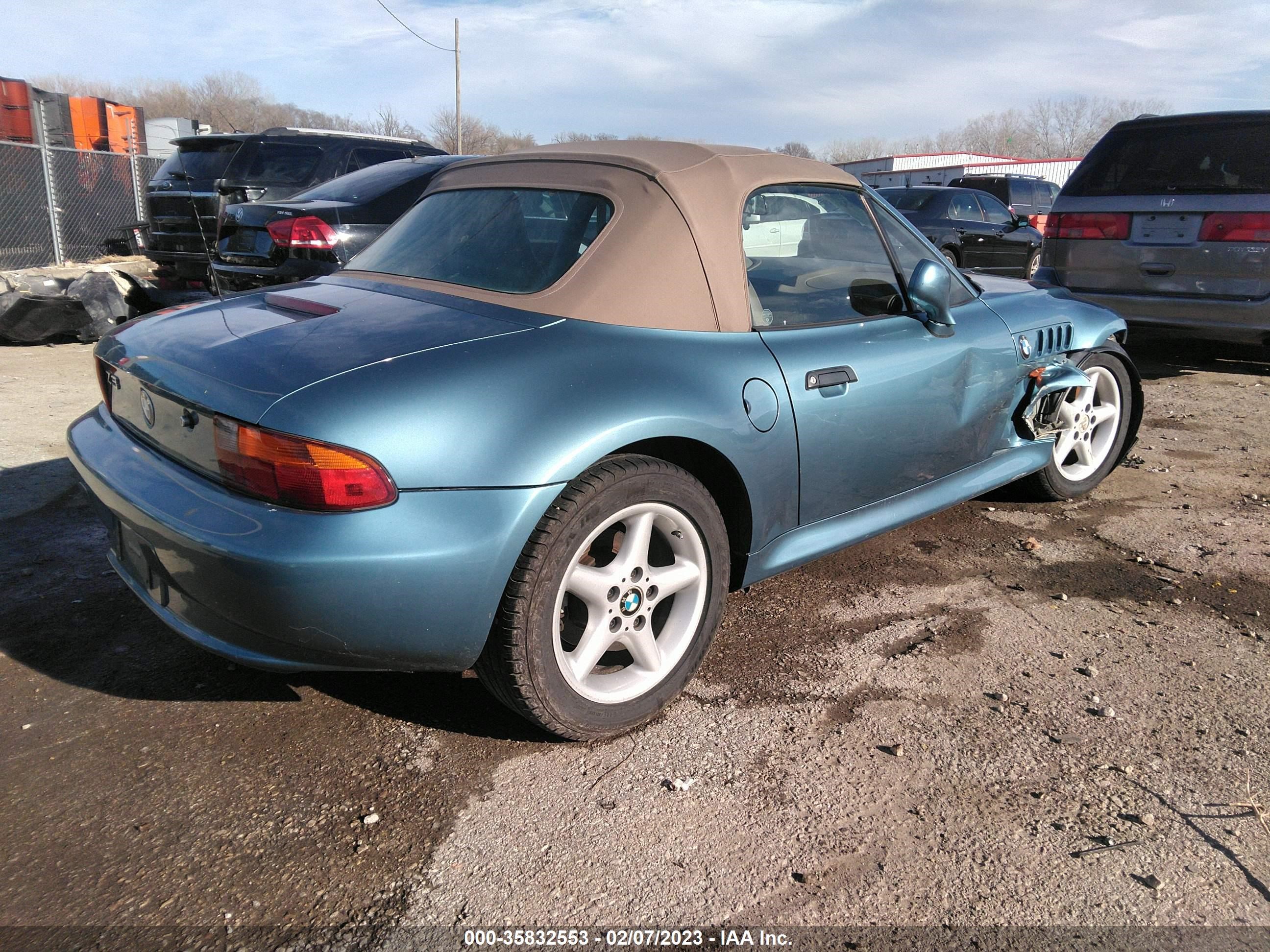 Photo 3 VIN: 4USCJ3338WLG20522 - BMW Z3 