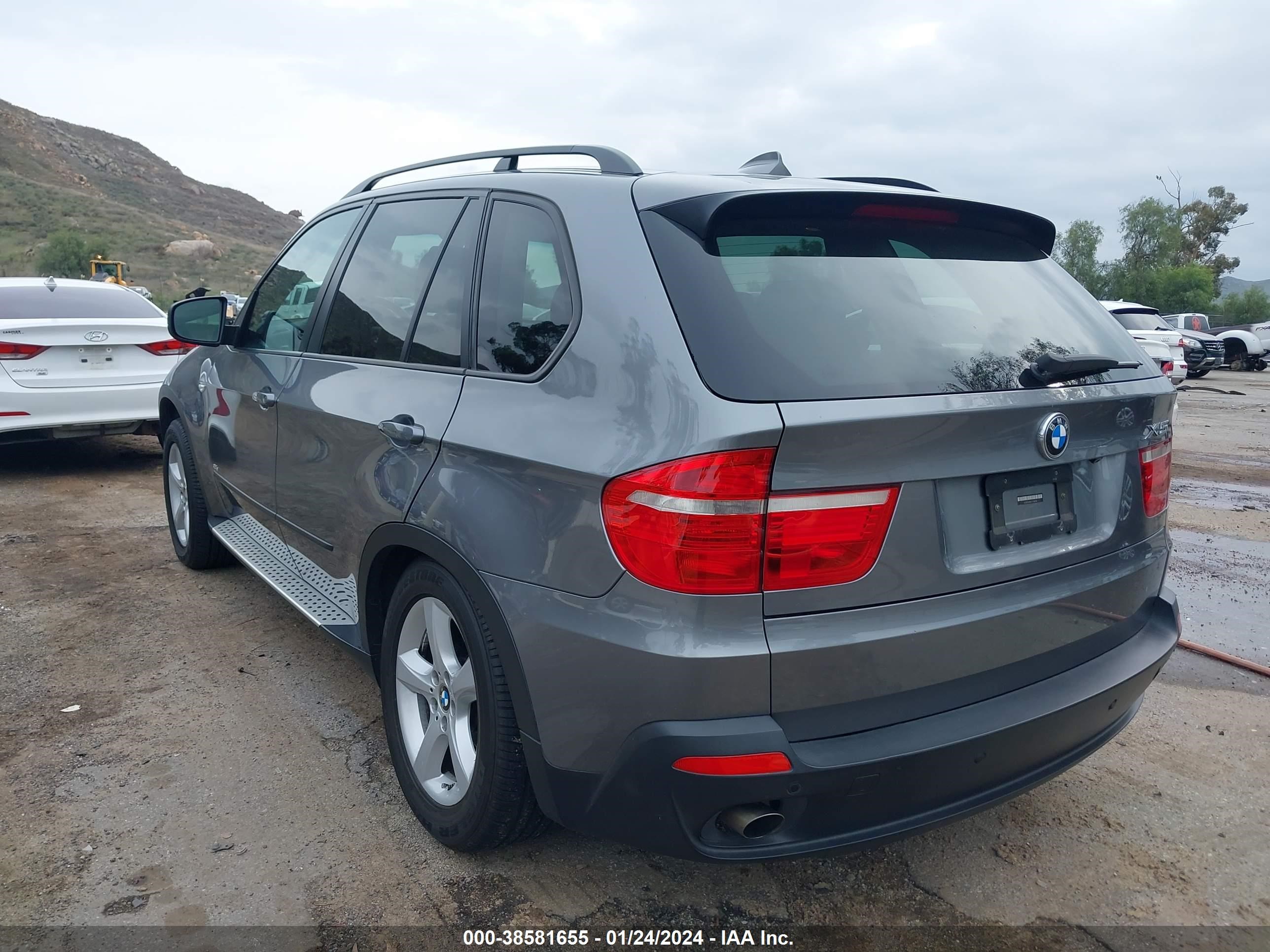 Photo 2 VIN: 4USFE43567LY78738 - BMW X5 