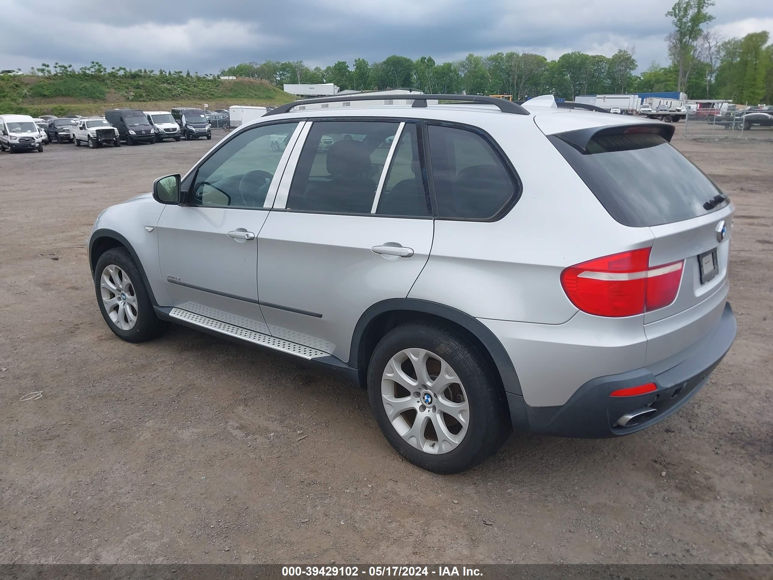 Photo 2 VIN: 4USFE83597LY63819 - BMW X5 