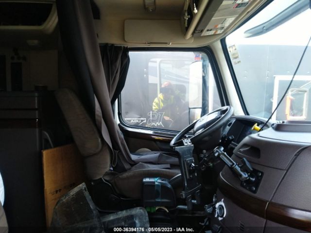 Photo 4 VIN: 4V4NC9EH0HN979537 - VOLVO VNL 