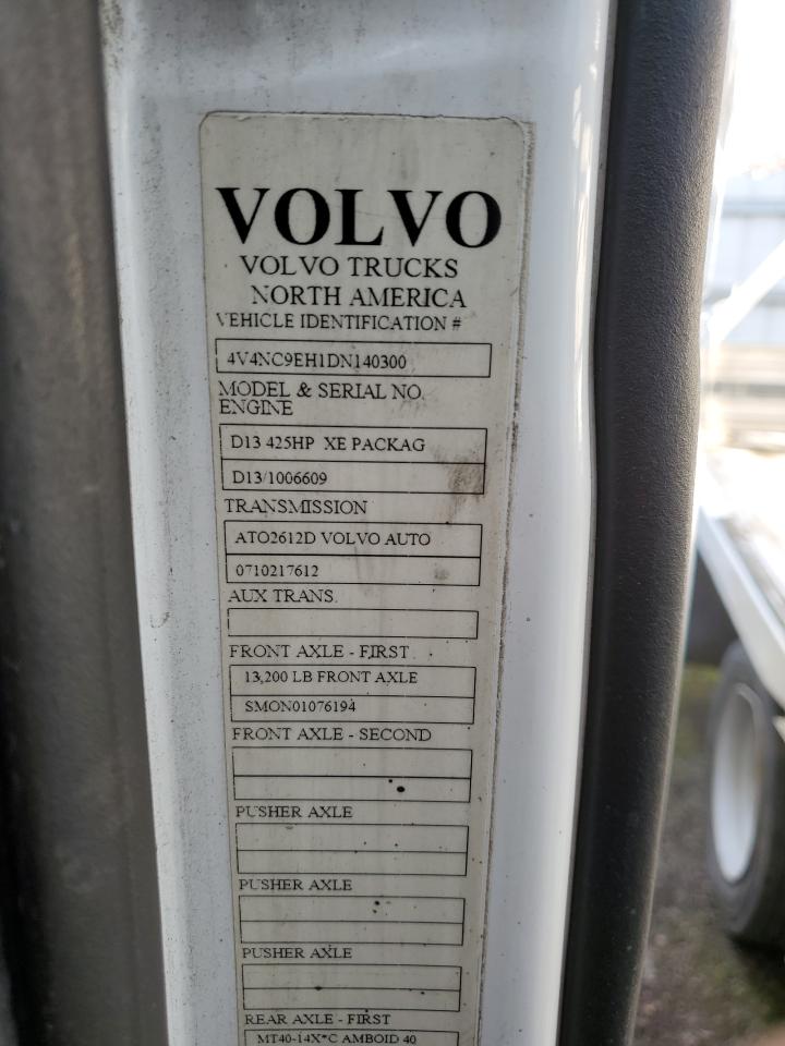 Photo 9 VIN: 4V4NC9EH1DN140300 - VOLVO NULL 