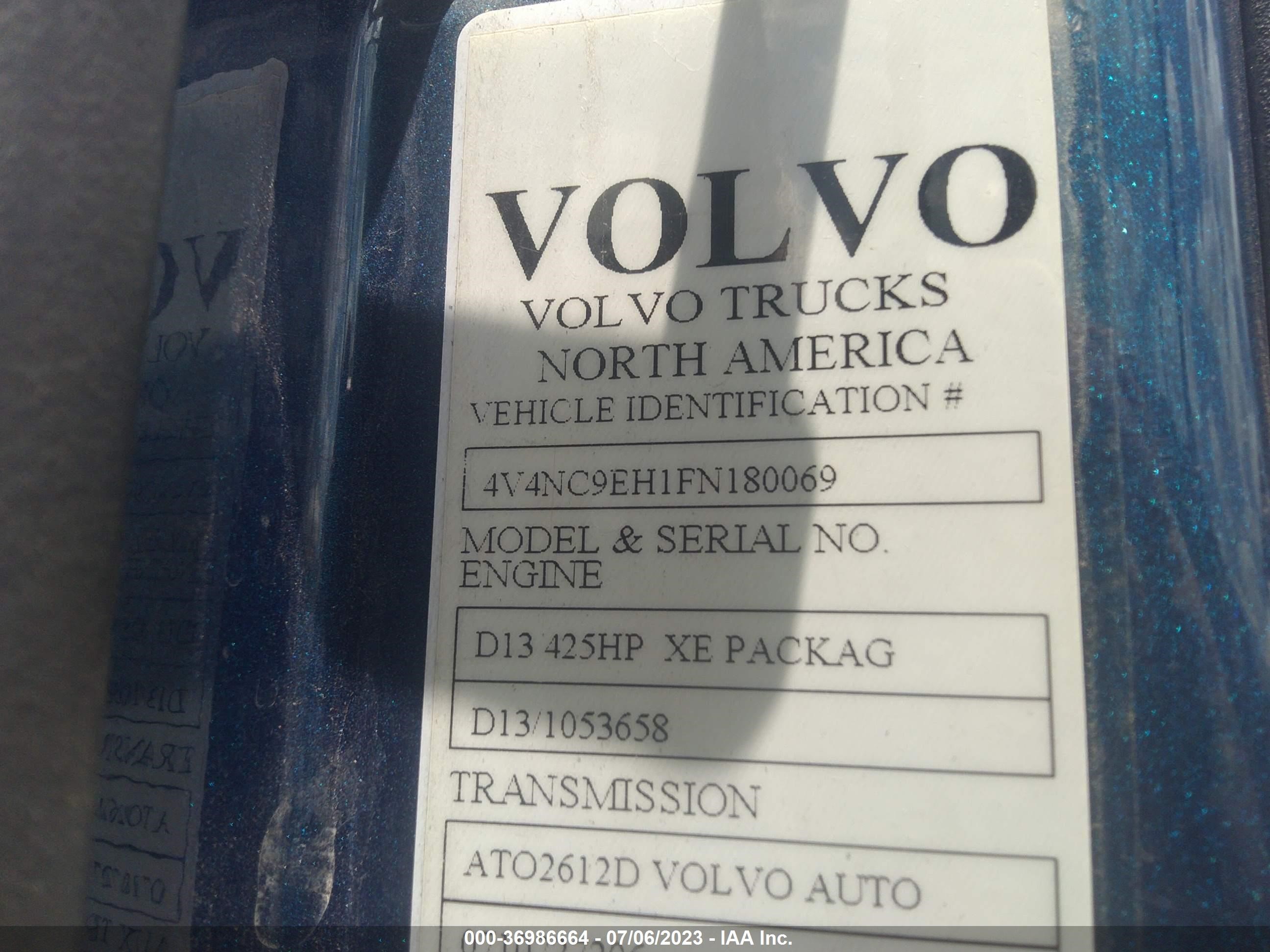 Photo 8 VIN: 4V4NC9EH1FN180069 - VOLVO NULL 