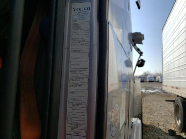 Photo 9 VIN: 4V4NC9EH2JN888517 - VOLVO VN VNL 