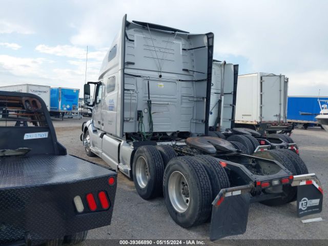 Photo 2 VIN: 4V4NC9EH2KN897414 - VOLVO VNL 