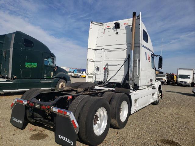 Photo 3 VIN: 4V4NC9EH5DN143121 - VOLVO VN VNL 