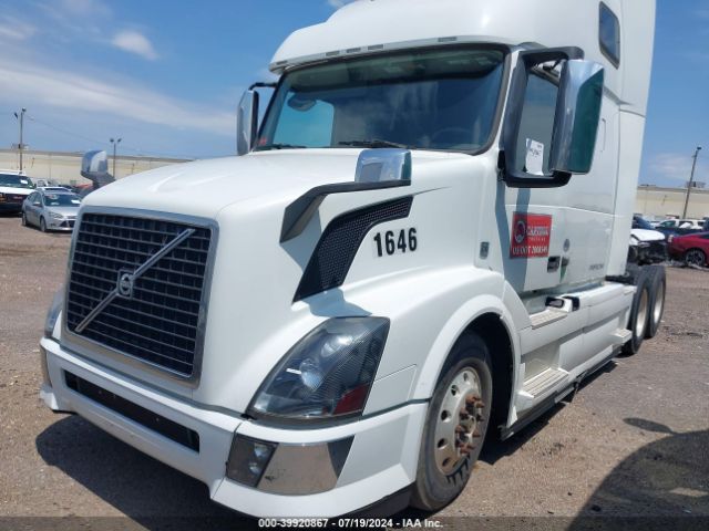 Photo 1 VIN: 4V4NC9EH5FN921646 - VOLVO VN 