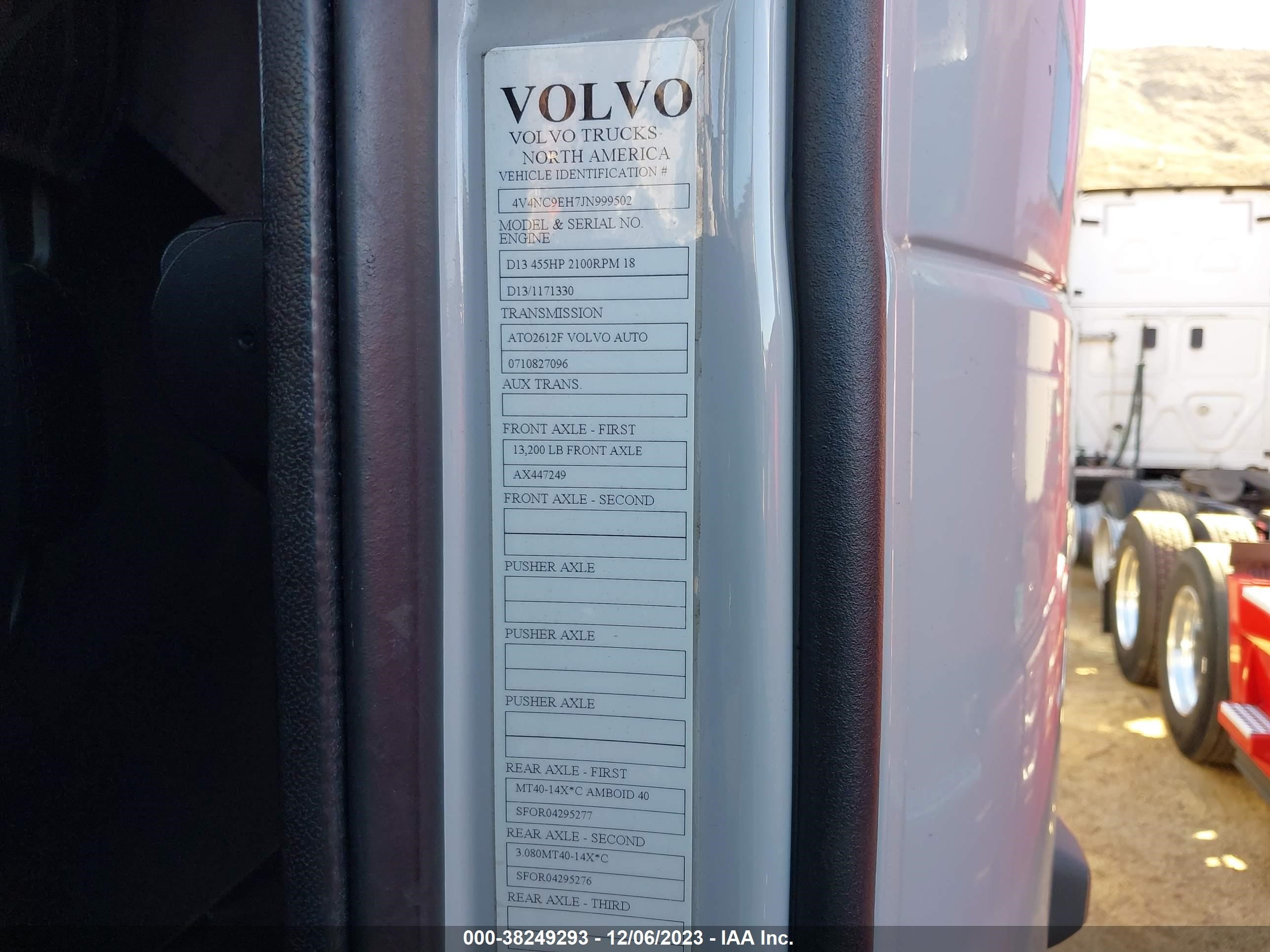 Photo 8 VIN: 4V4NC9EH7JN999502 - VOLVO NULL 