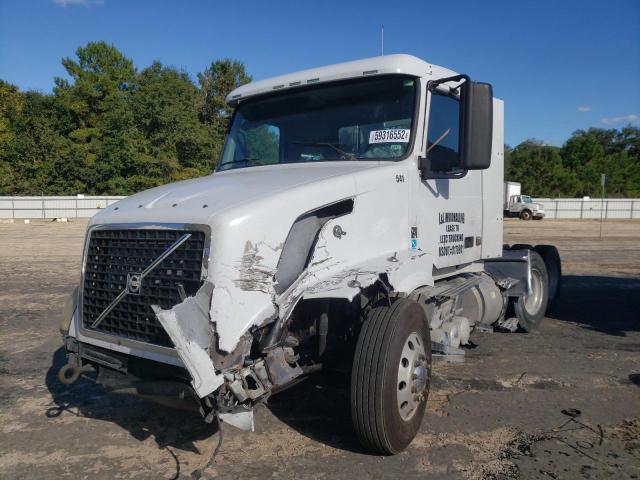 Photo 1 VIN: 4V4NC9EH9AN286116 - VOLVO VN VNL 